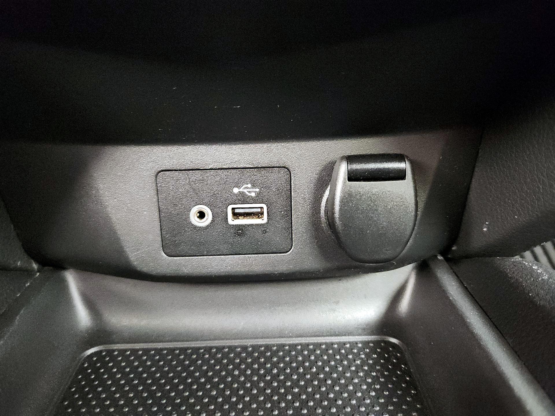 Thumbnail: 2018 Nissan Rogue - 18