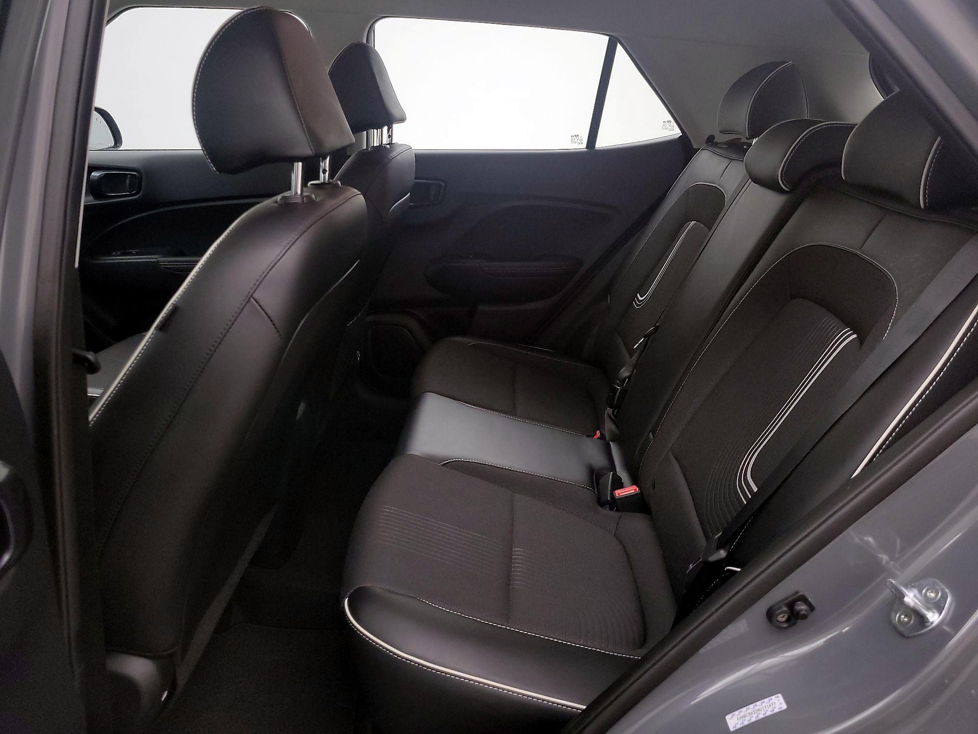 Thumbnail: 2022 Hyundai Venue - 20