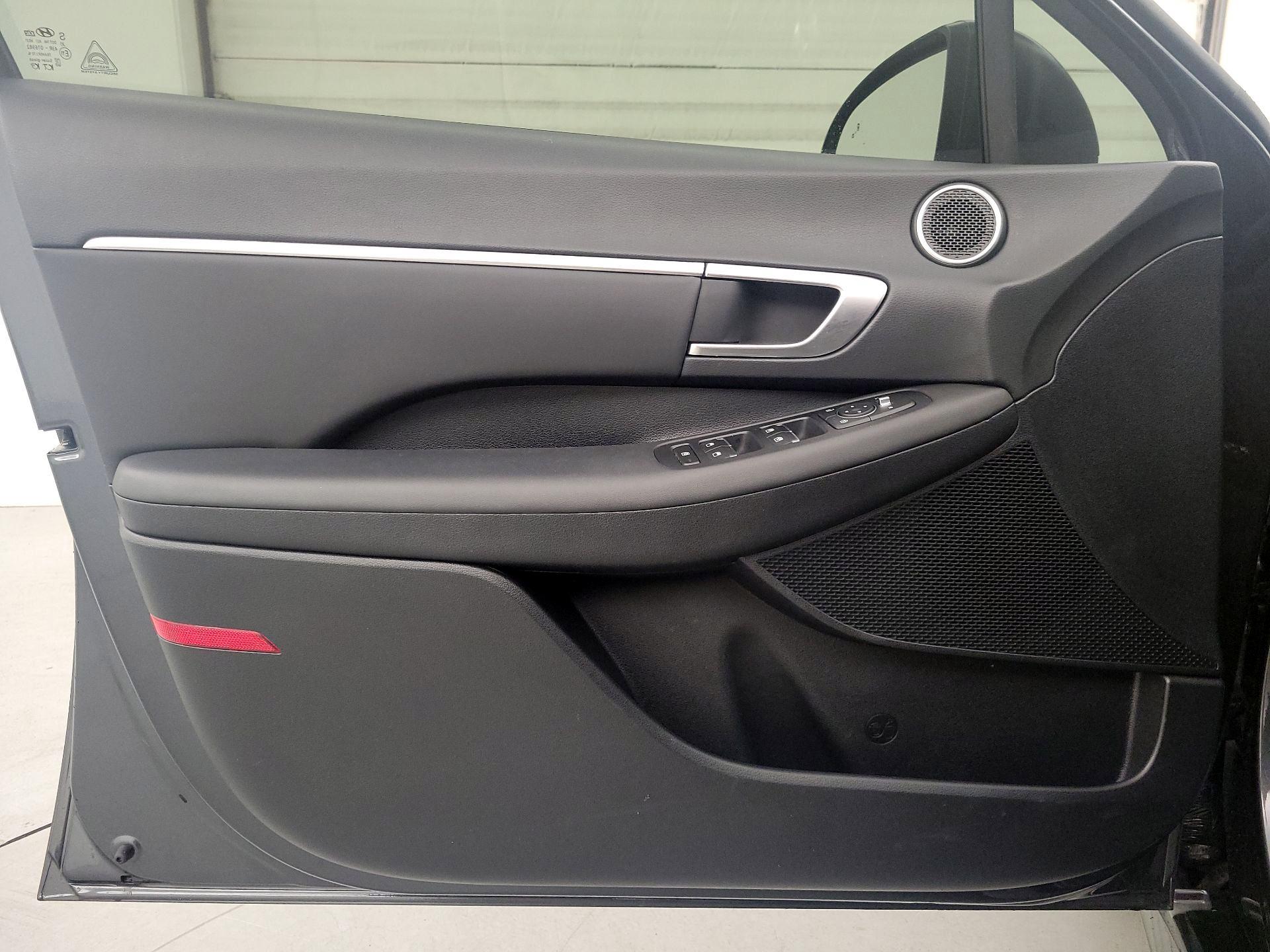 Thumbnail: 2021 Hyundai Sonata - 12