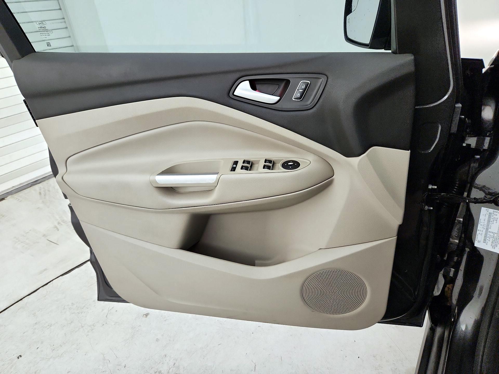 Thumbnail: 2015 Ford C-Max - 12