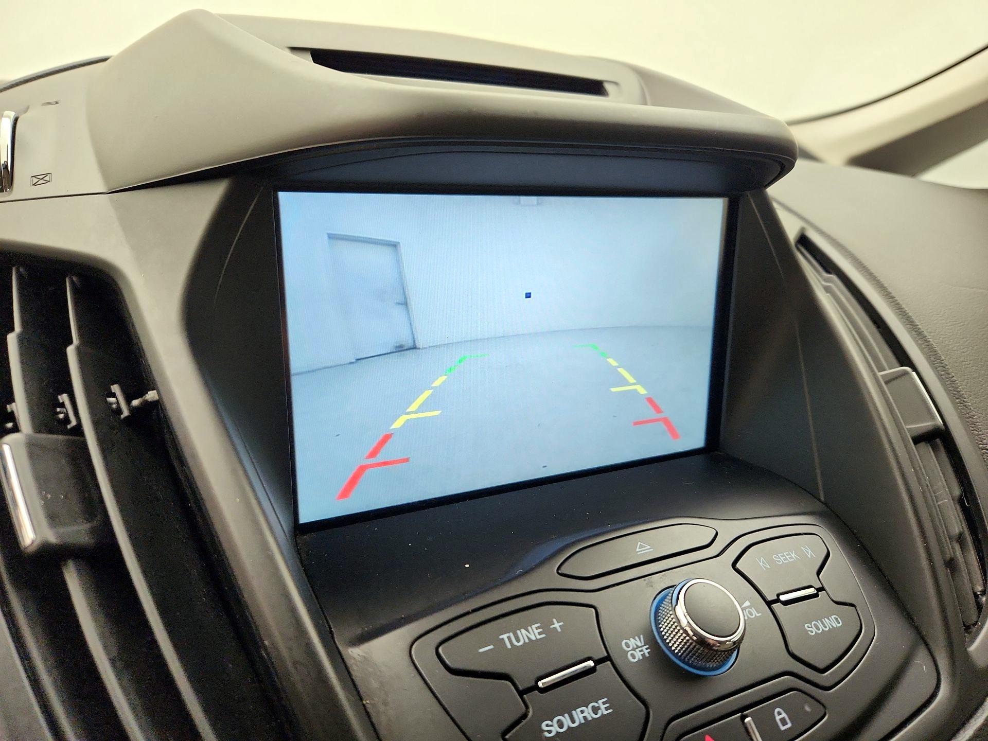 Thumbnail: 2015 Ford C-Max - 14