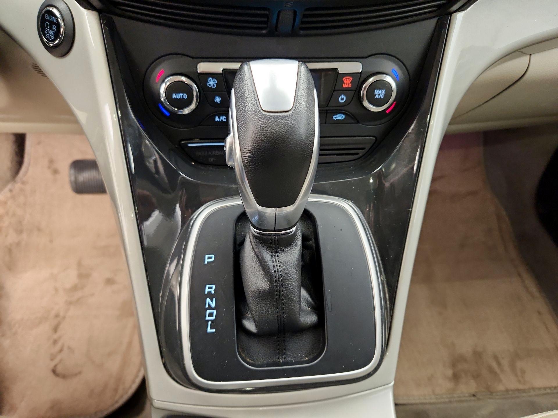 Thumbnail: 2015 Ford C-Max - 17