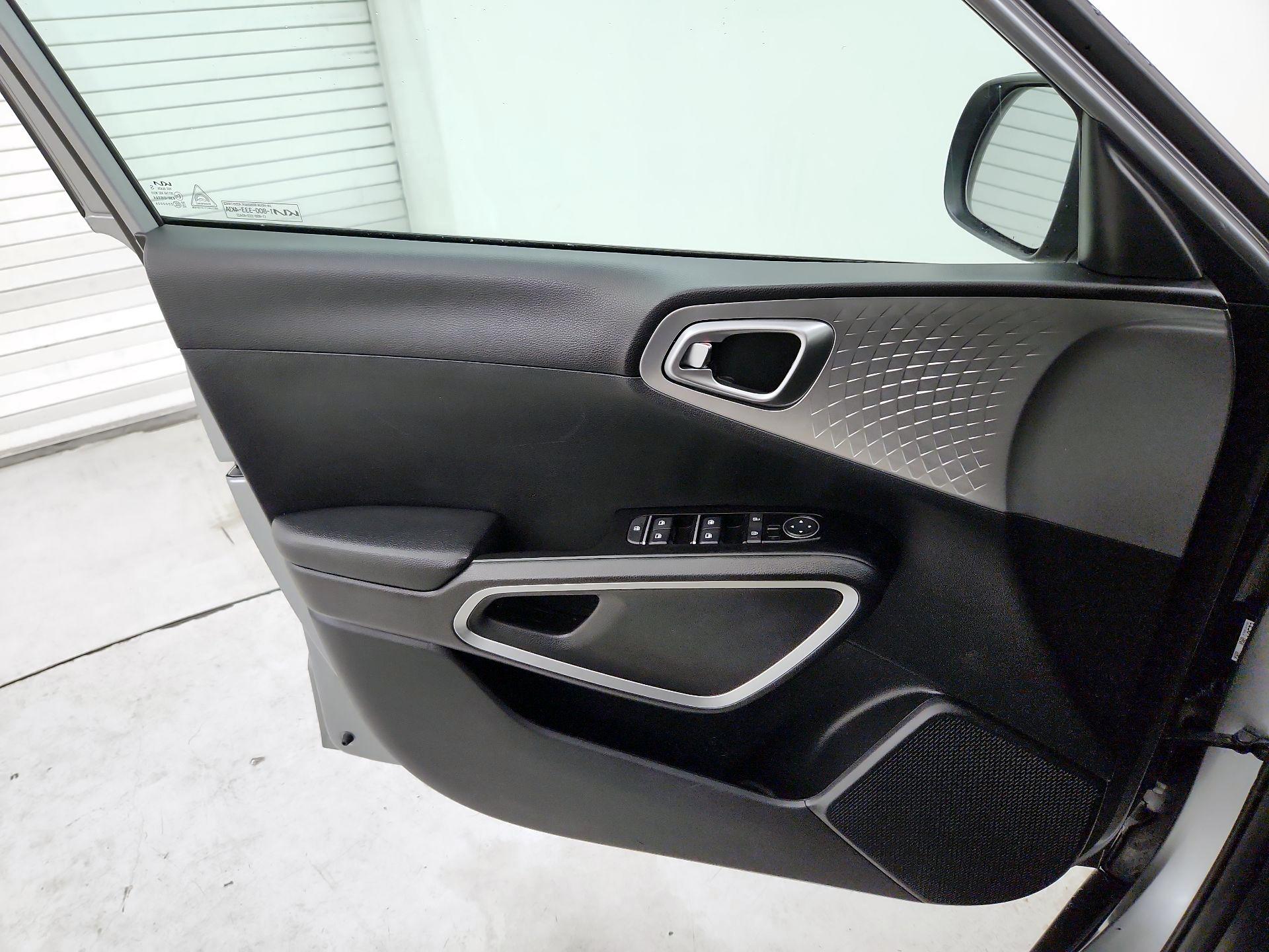 Thumbnail: 2023 Kia Soul - 12