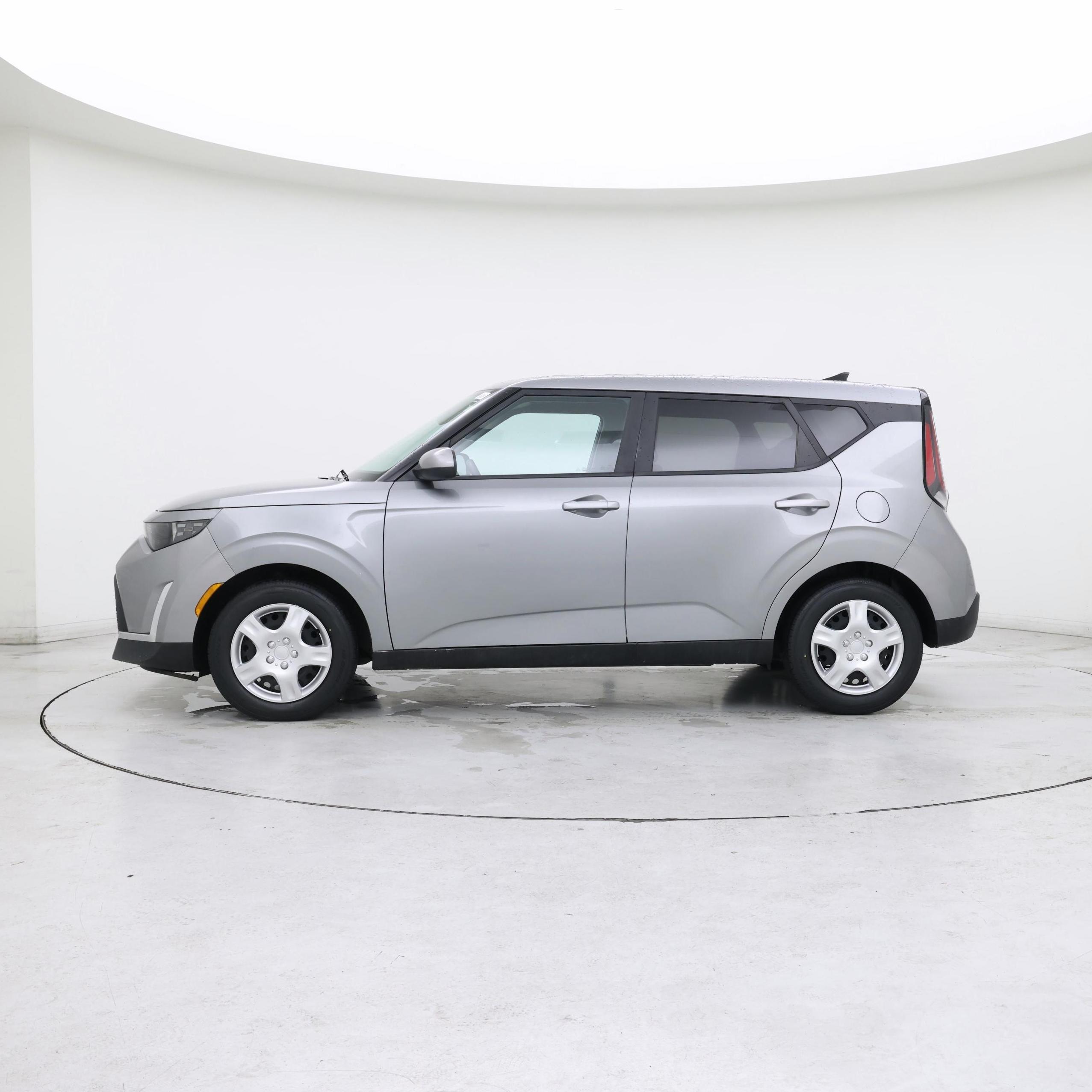 Thumbnail: 2023 Kia Soul - 3