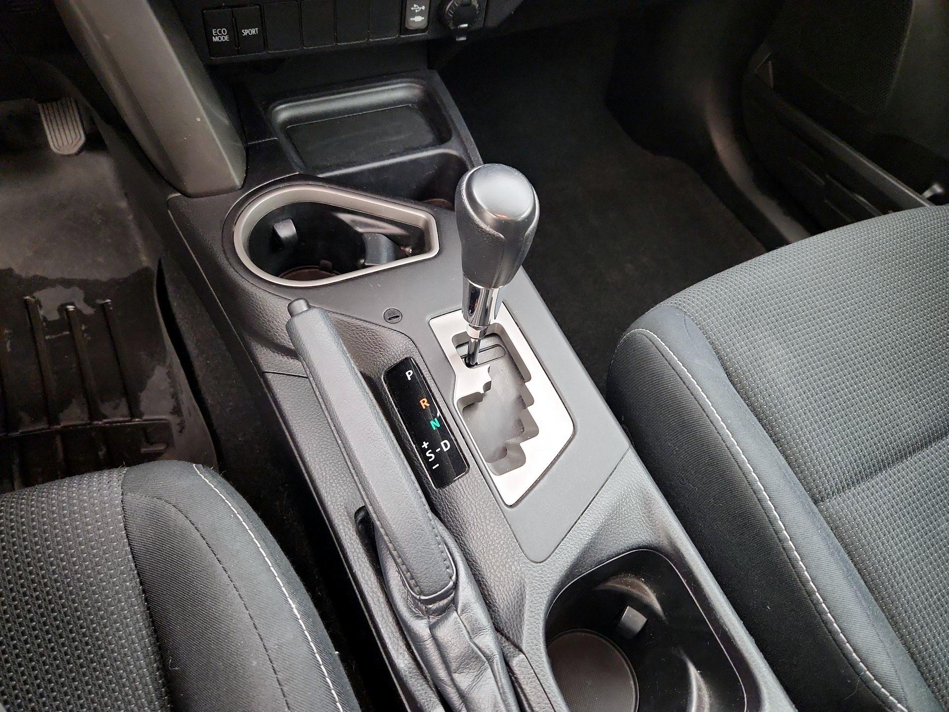 Thumbnail: 2018 Toyota RAV4 - 17