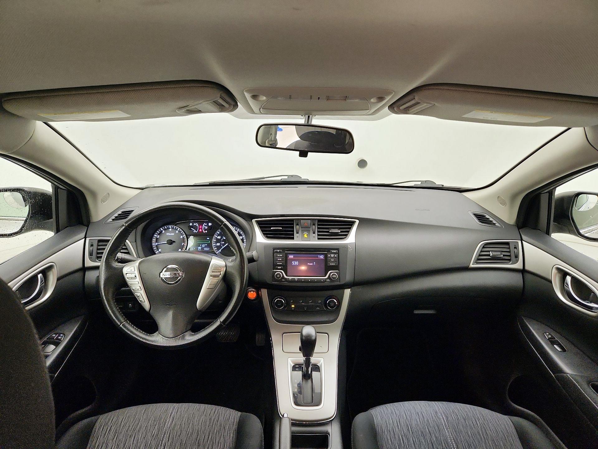 Thumbnail: 2015 Nissan Sentra - 9