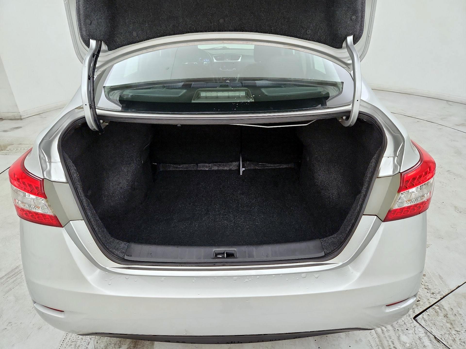 Thumbnail: 2015 Nissan Sentra - 20