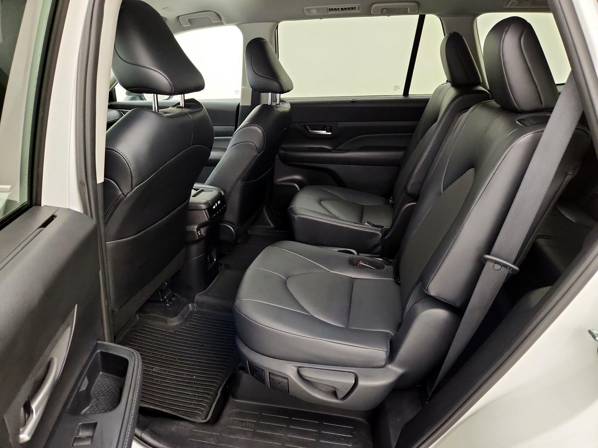 Thumbnail: 2024 Toyota Grand Highlander - 19