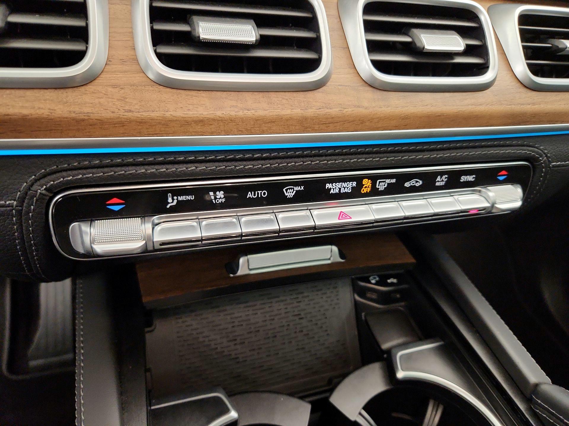 Thumbnail: 2023 Mercedes-Benz GLE - 17