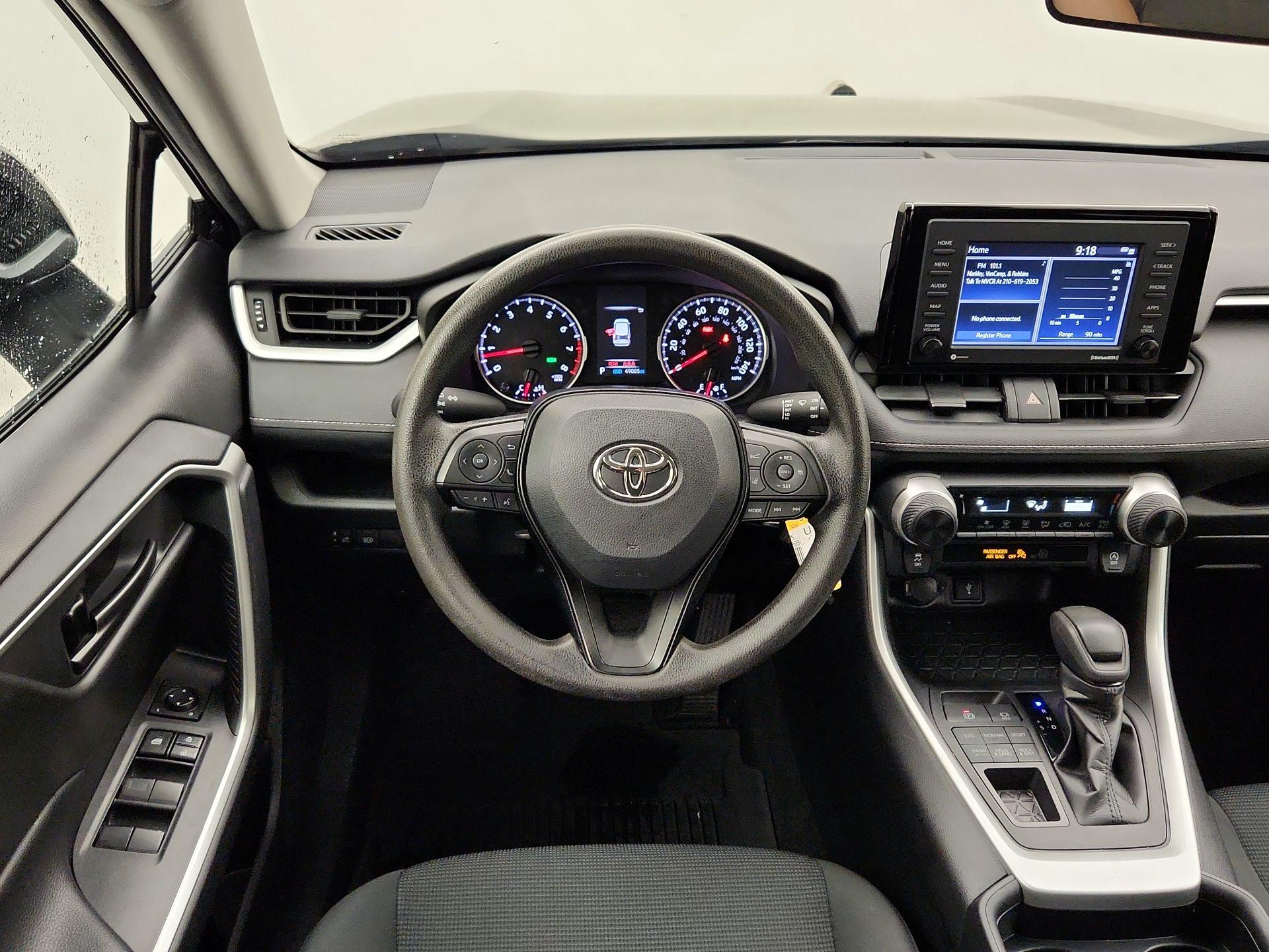 Thumbnail: 2021 Toyota RAV4 - 10