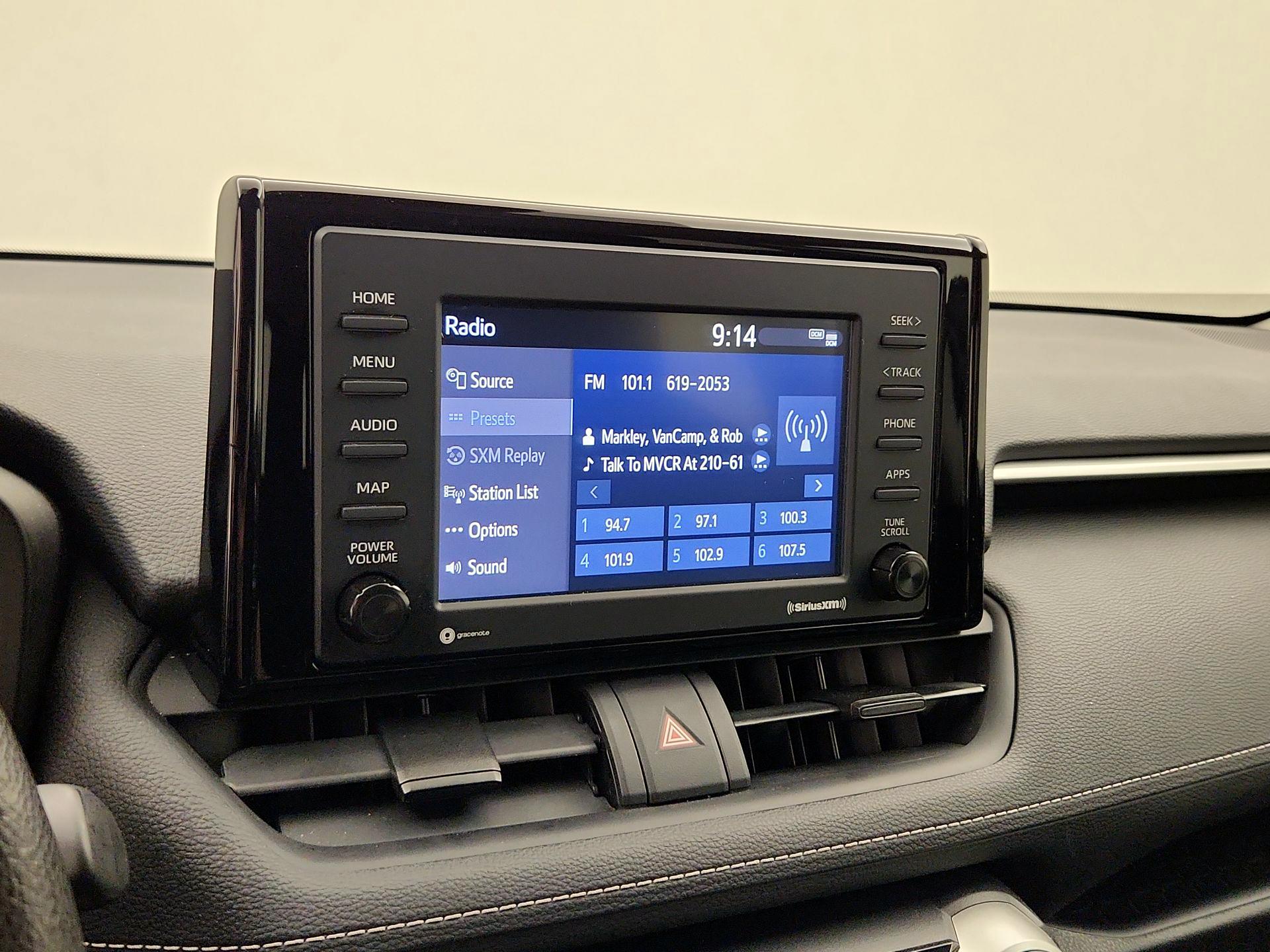 Thumbnail: 2021 Toyota RAV4 - 15