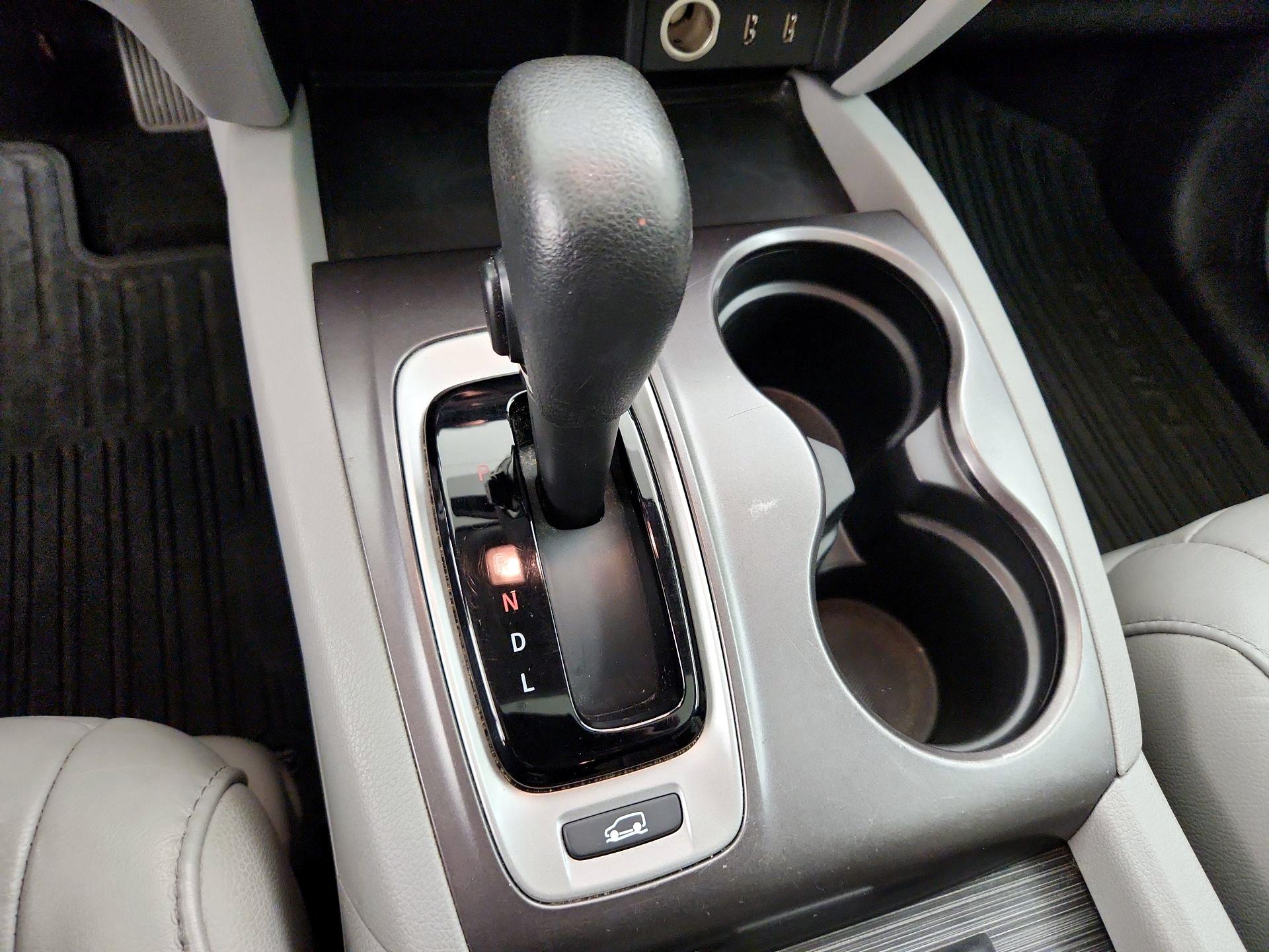 Thumbnail: 2017 Honda Pilot - 17