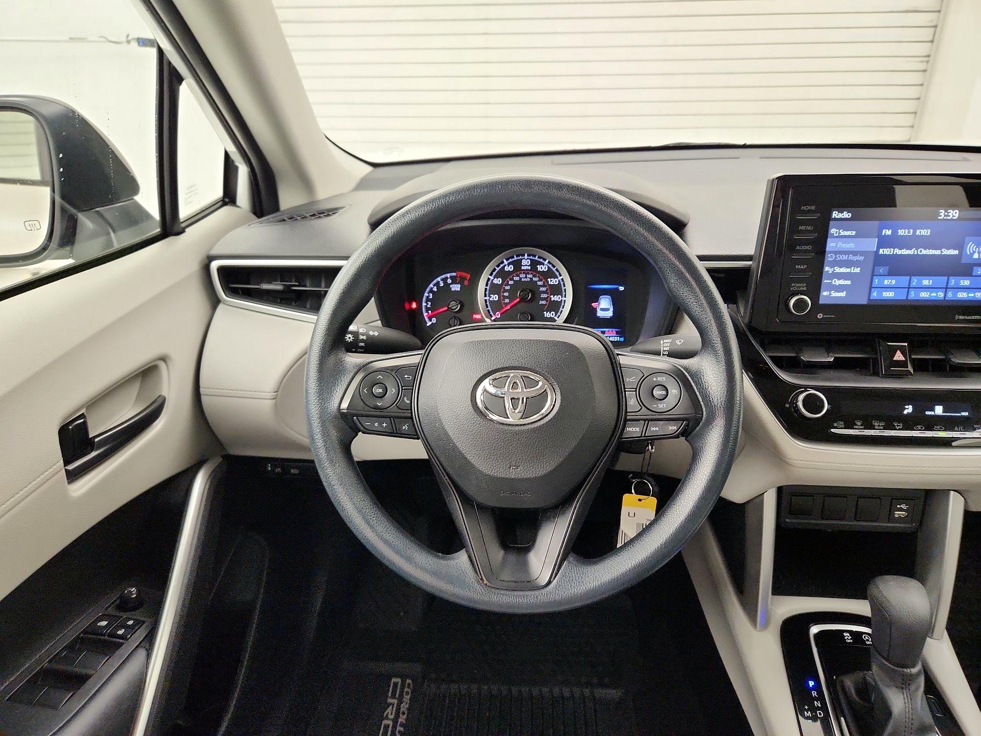 Thumbnail: 2022 Toyota Corolla Cross - 10