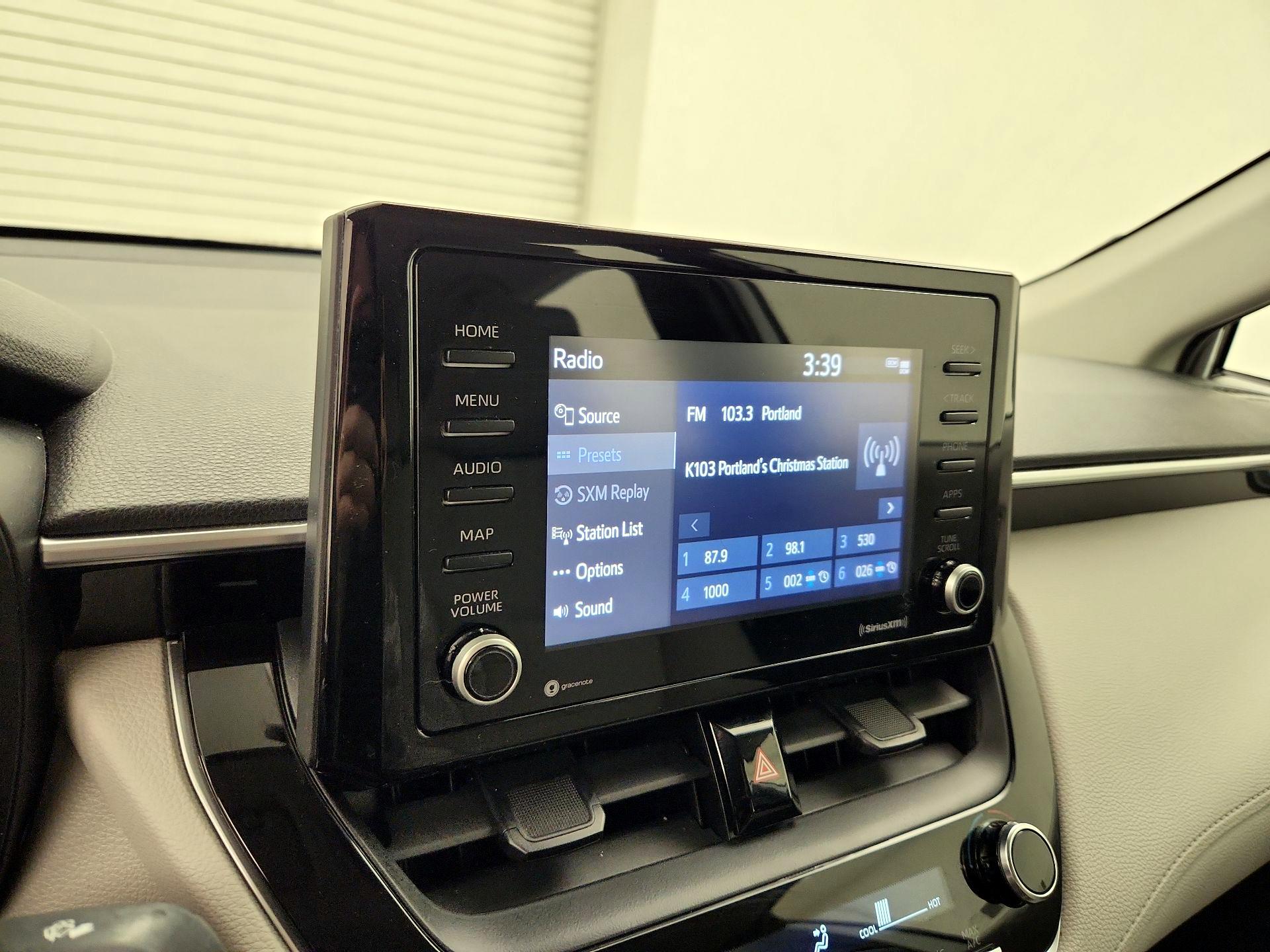 Thumbnail: 2022 Toyota Corolla Cross - 15