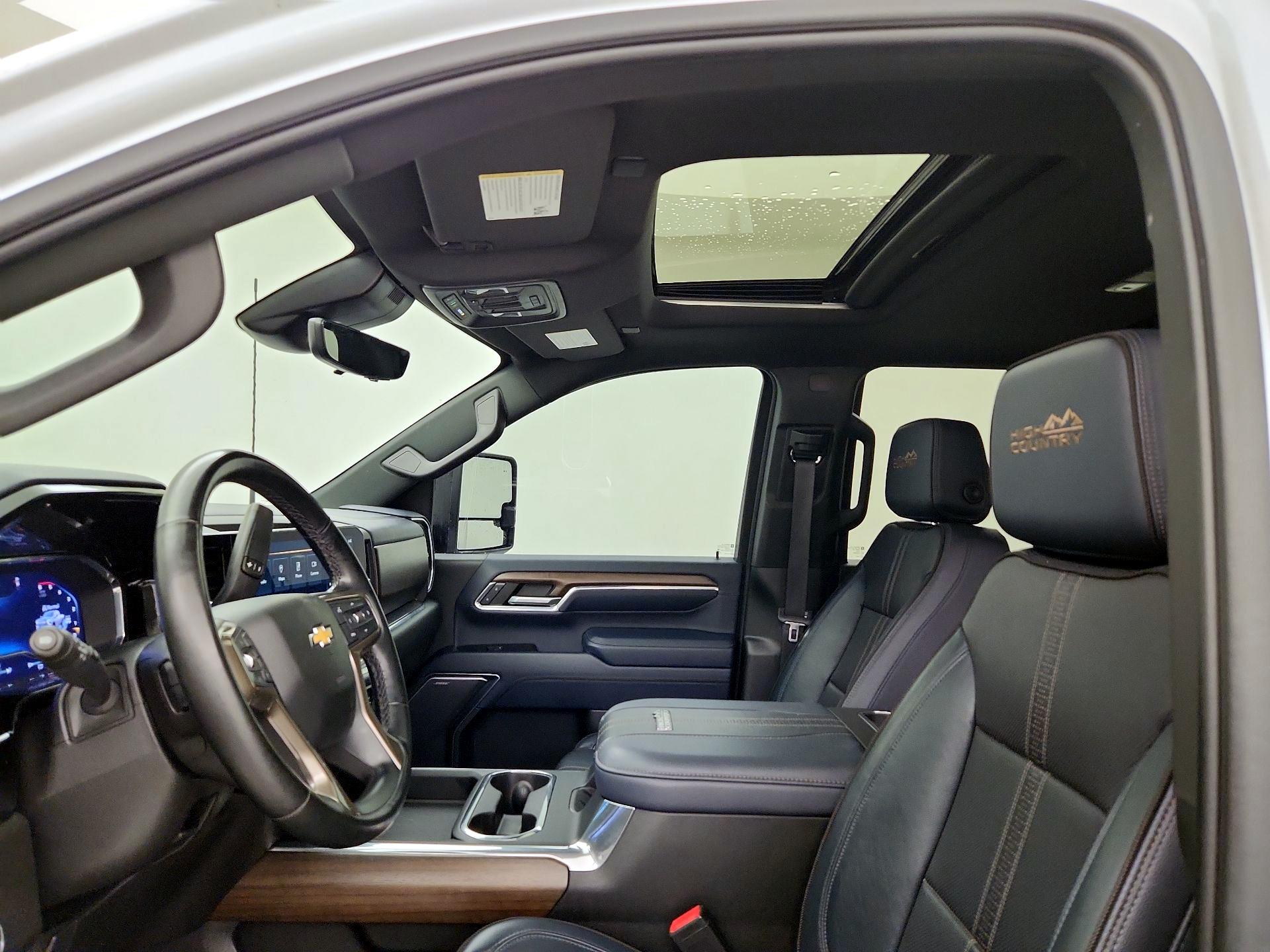 Thumbnail: 2024 Chevrolet Silverado 2500 - 19