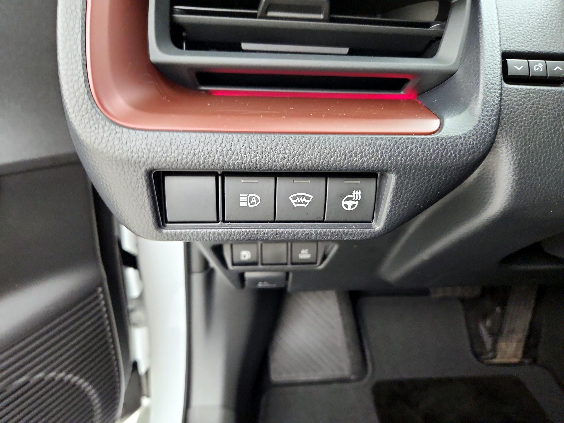 Thumbnail: 2024 Toyota Prius Prime - 13