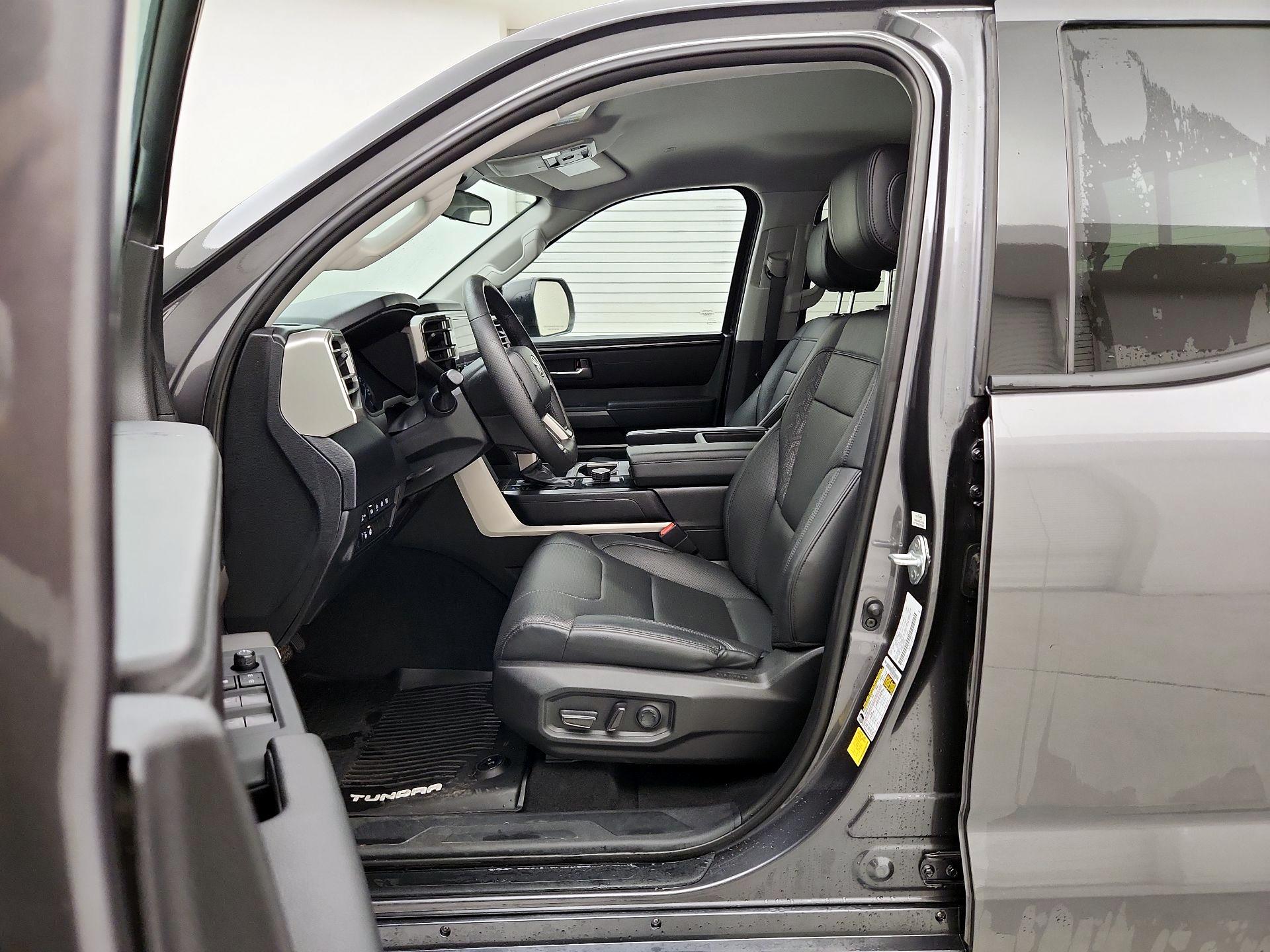 Thumbnail: 2022 Toyota Tundra - 11