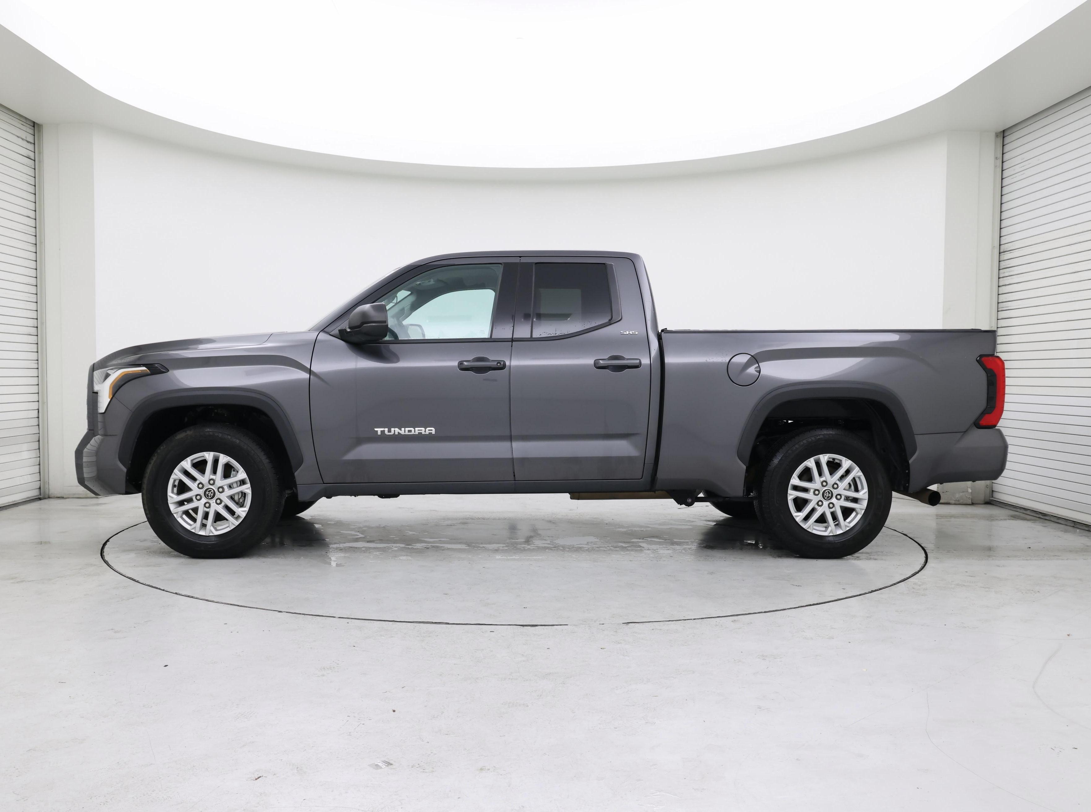 Thumbnail: 2022 Toyota Tundra - 3