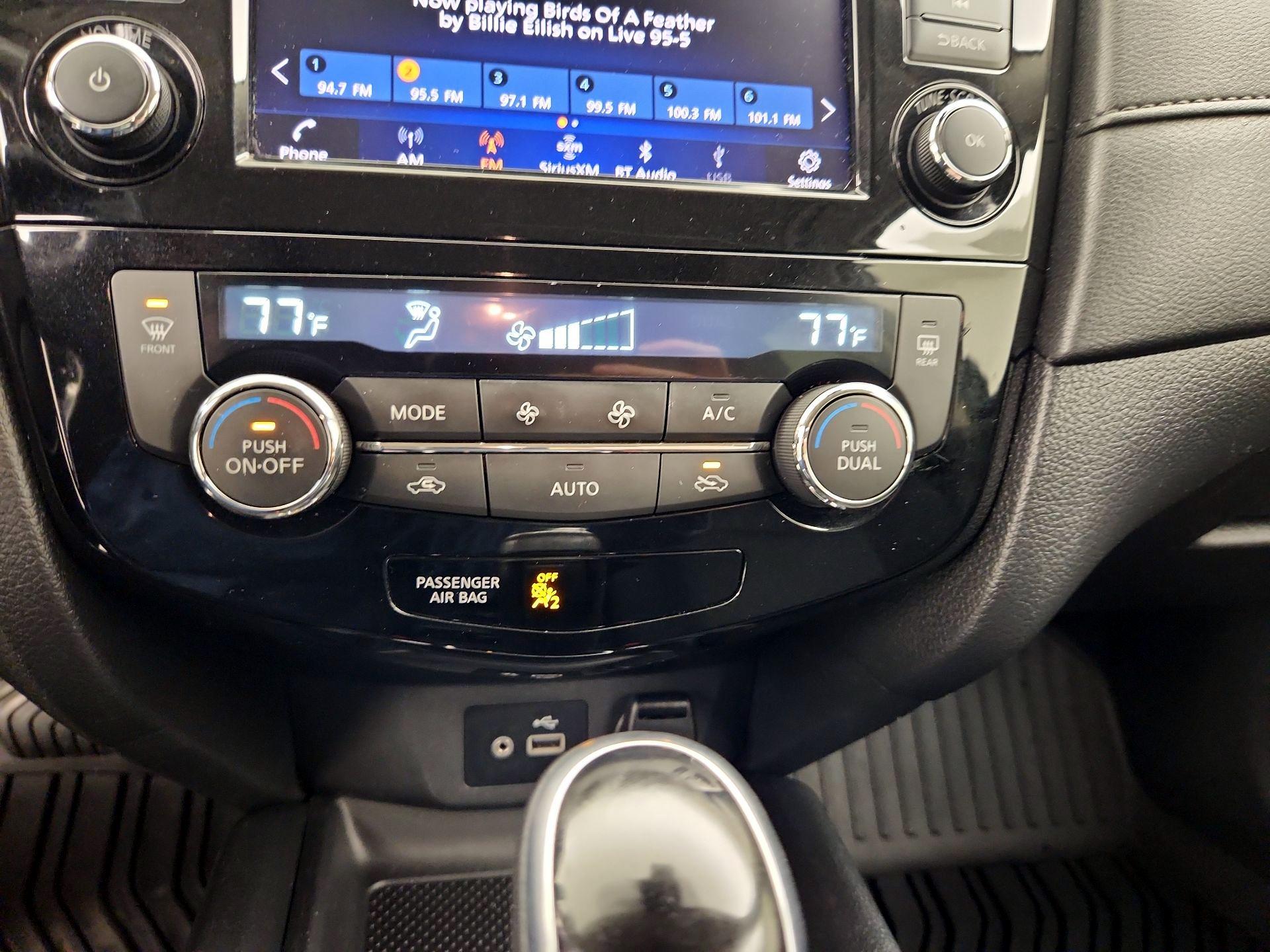 Thumbnail: 2020 Nissan Rogue - 16