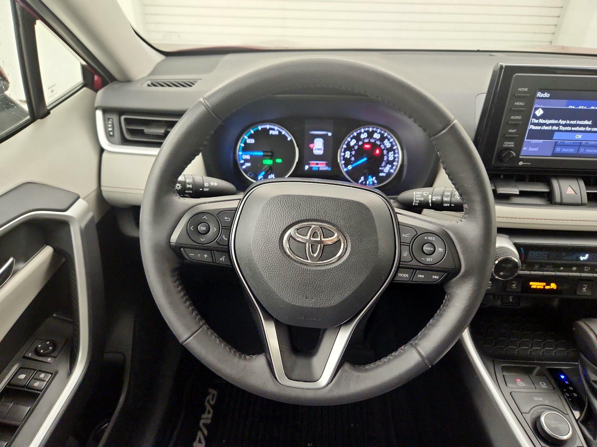 Thumbnail: 2020 Toyota RAV4 - 10