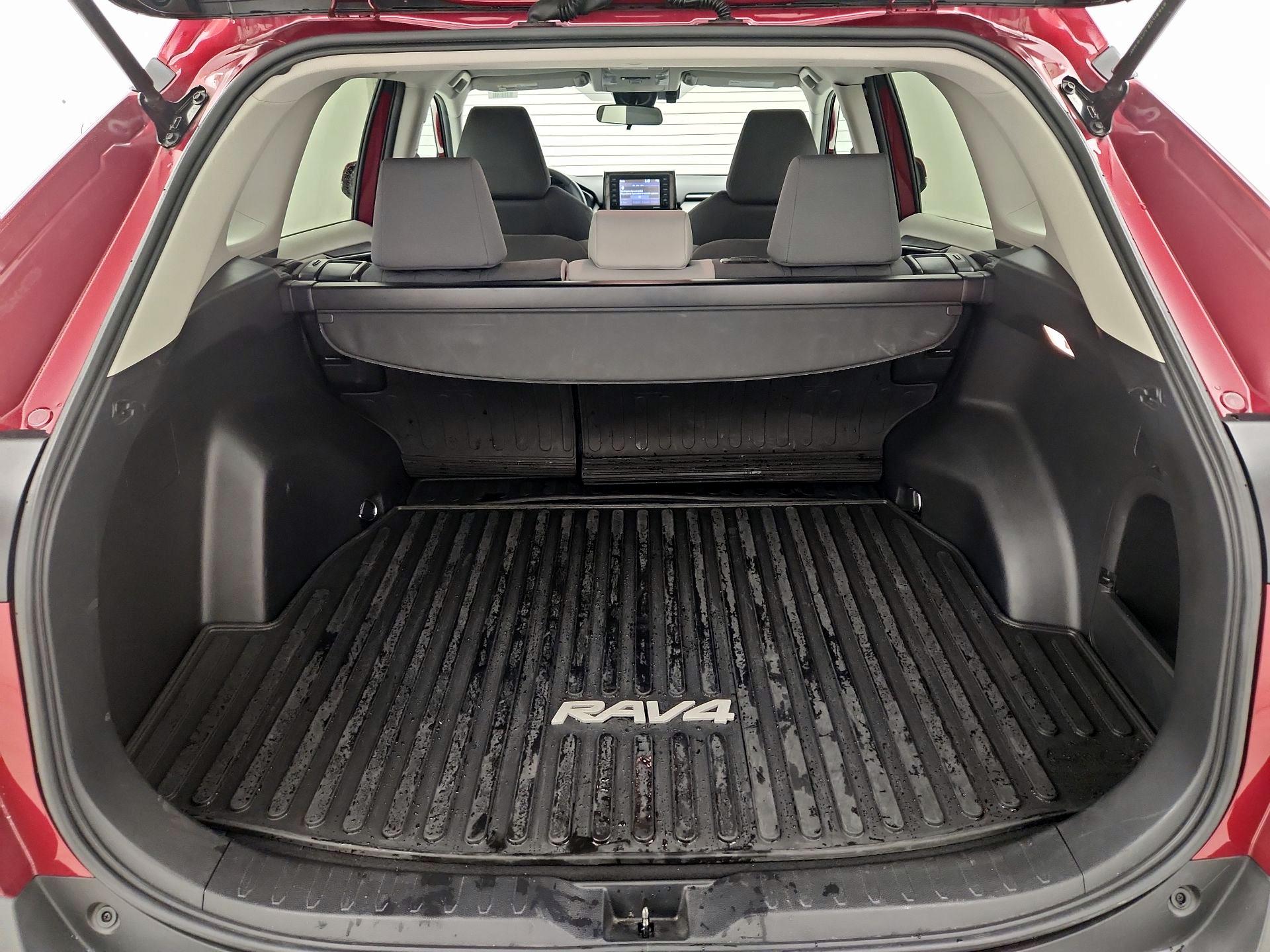 Thumbnail: 2020 Toyota RAV4 - 20