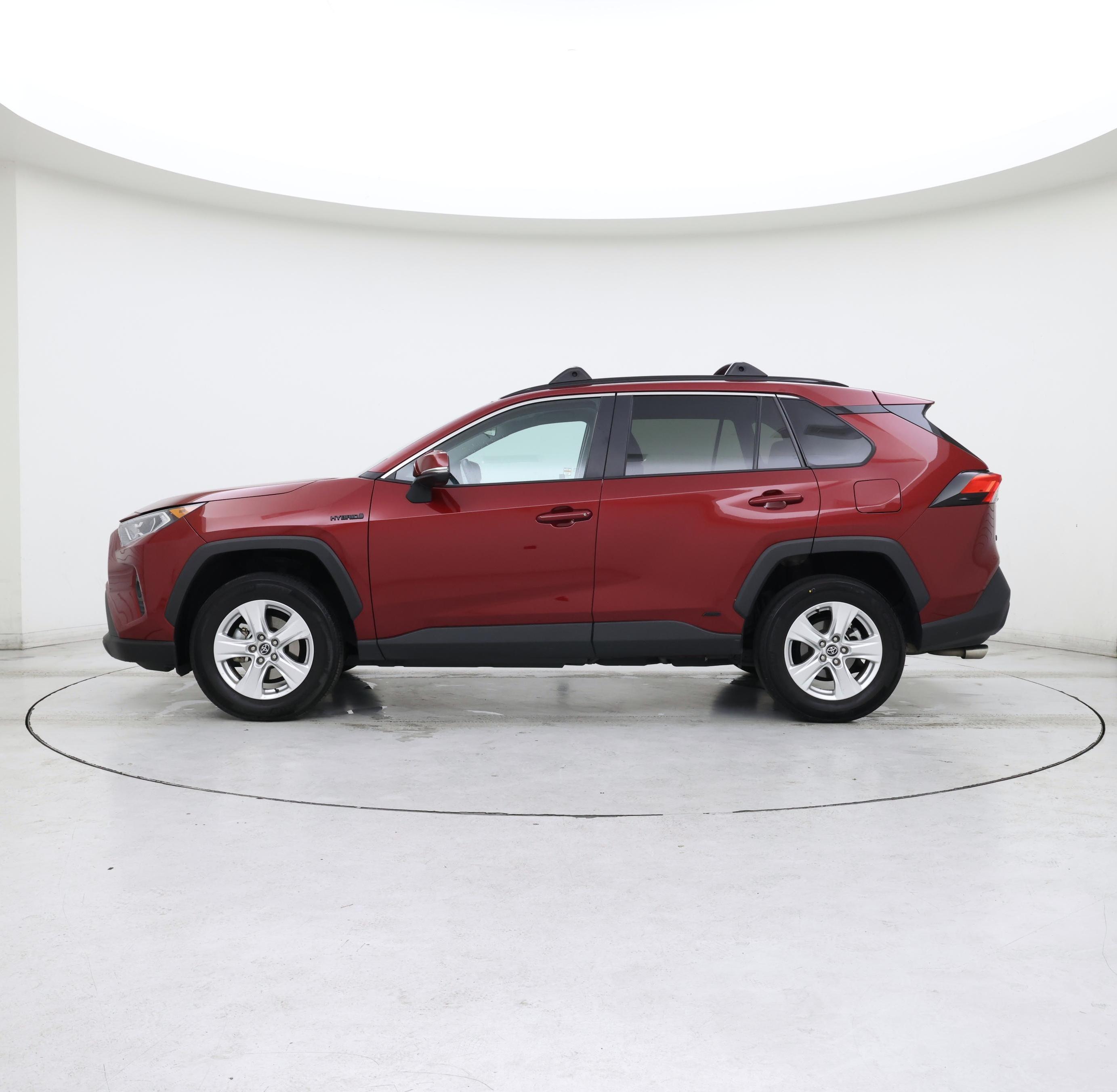 Thumbnail: 2020 Toyota RAV4 - 3