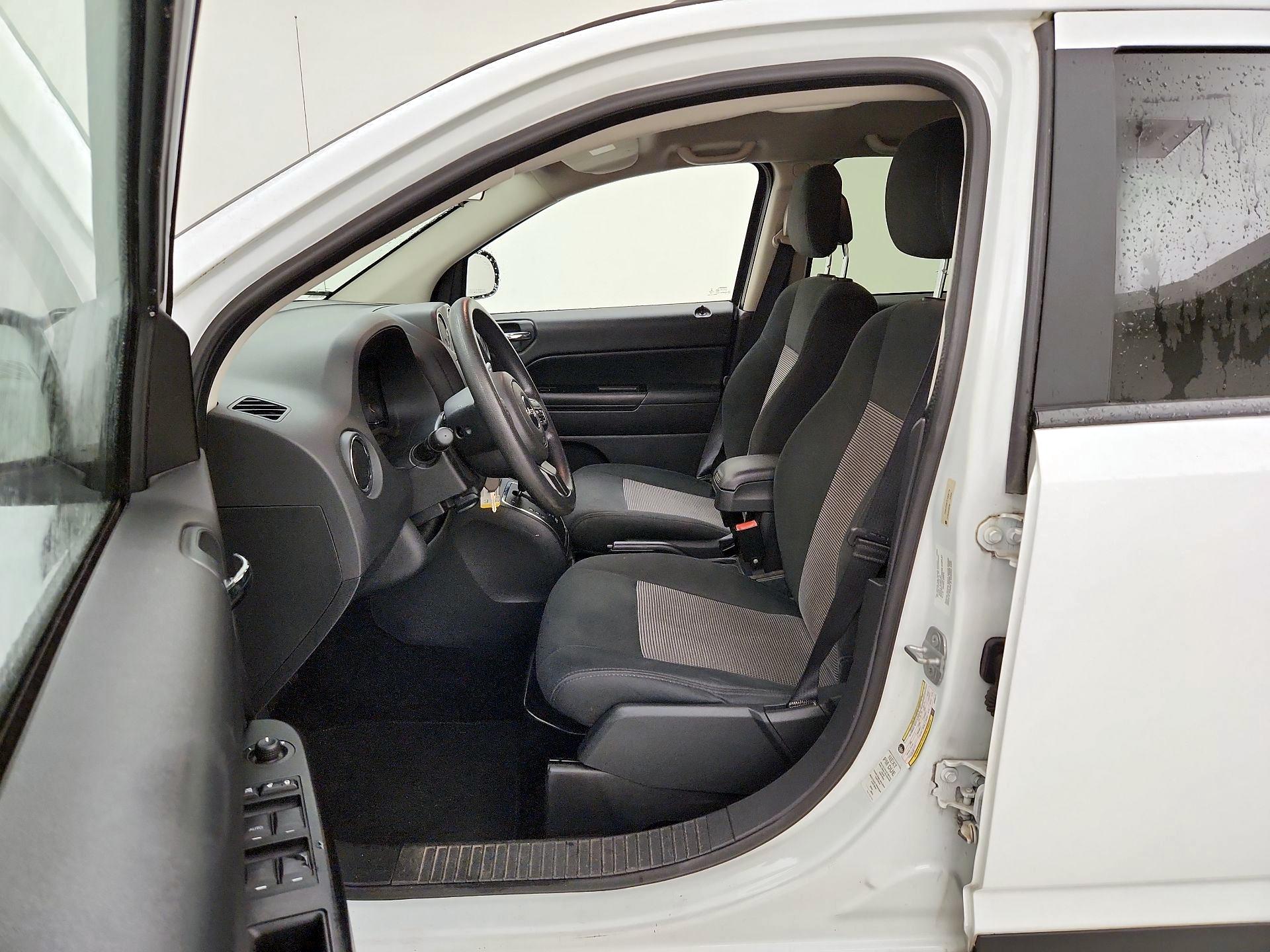 Thumbnail: 2014 Jeep Compass - 11