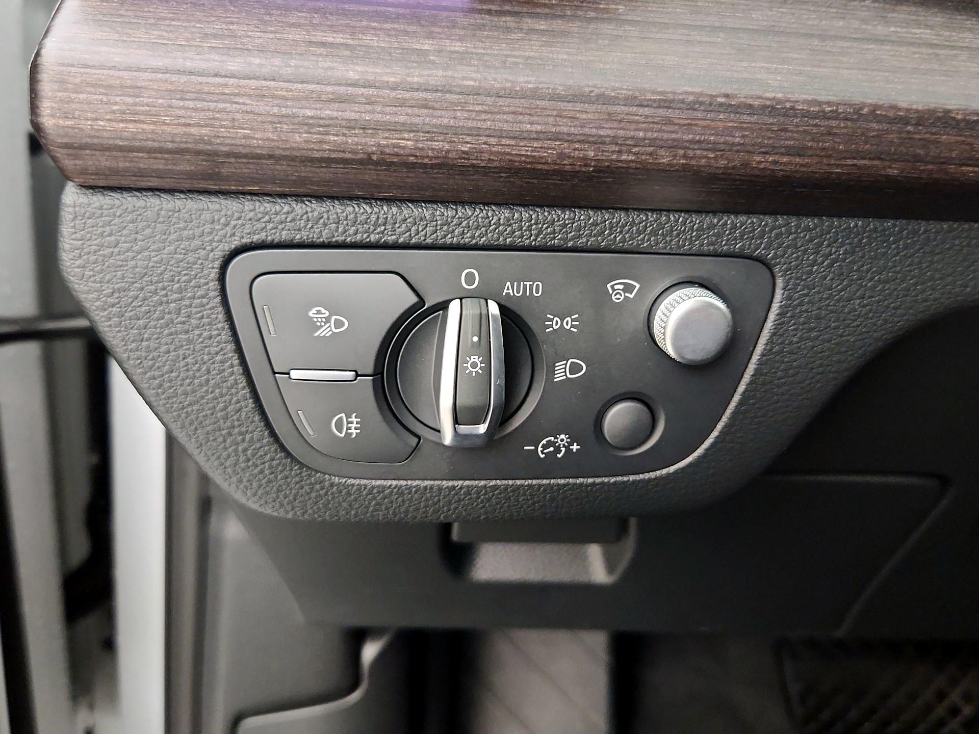 Thumbnail: 2023 Audi Q5 - 13