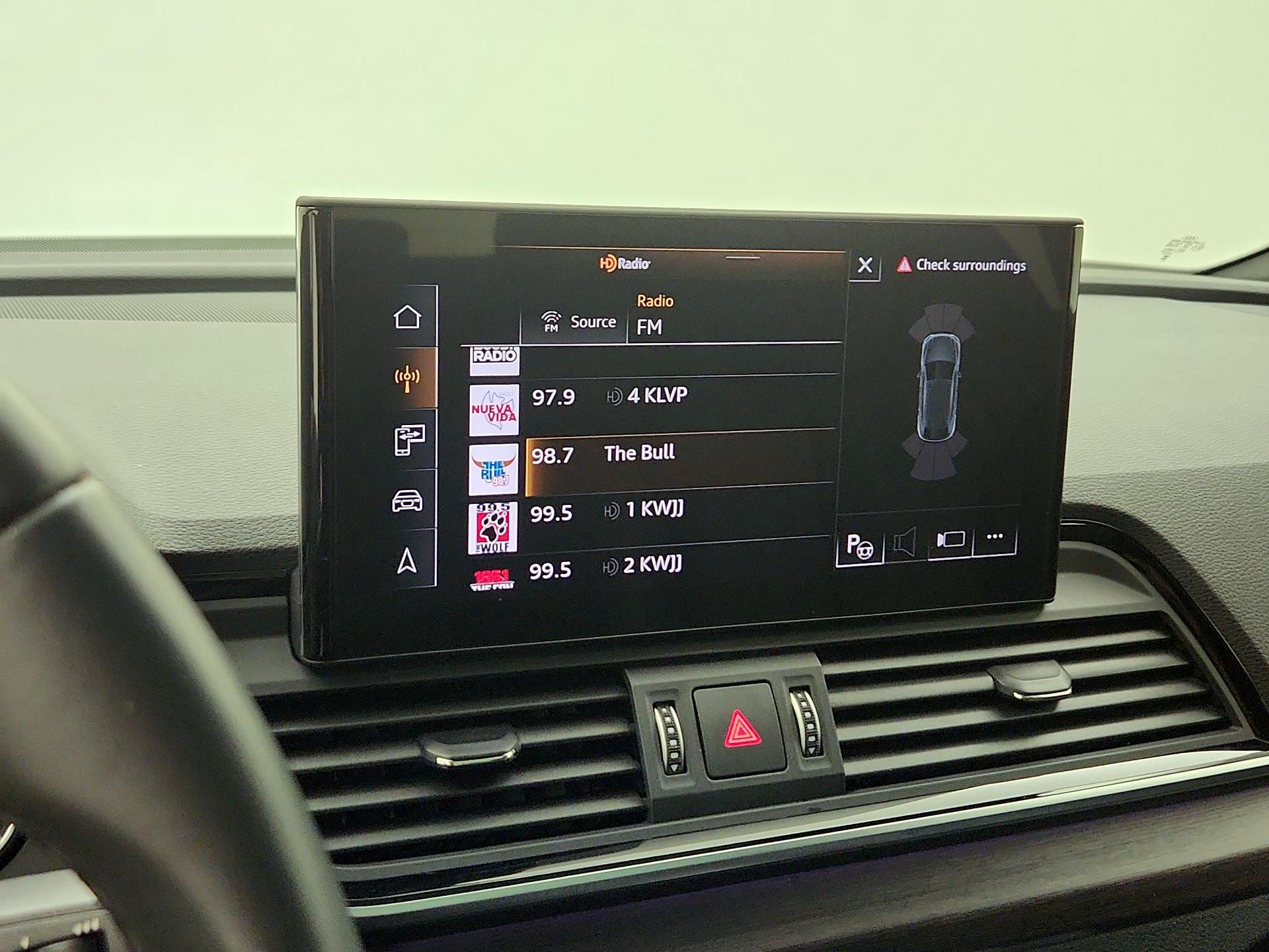 Thumbnail: 2023 Audi Q5 - 16