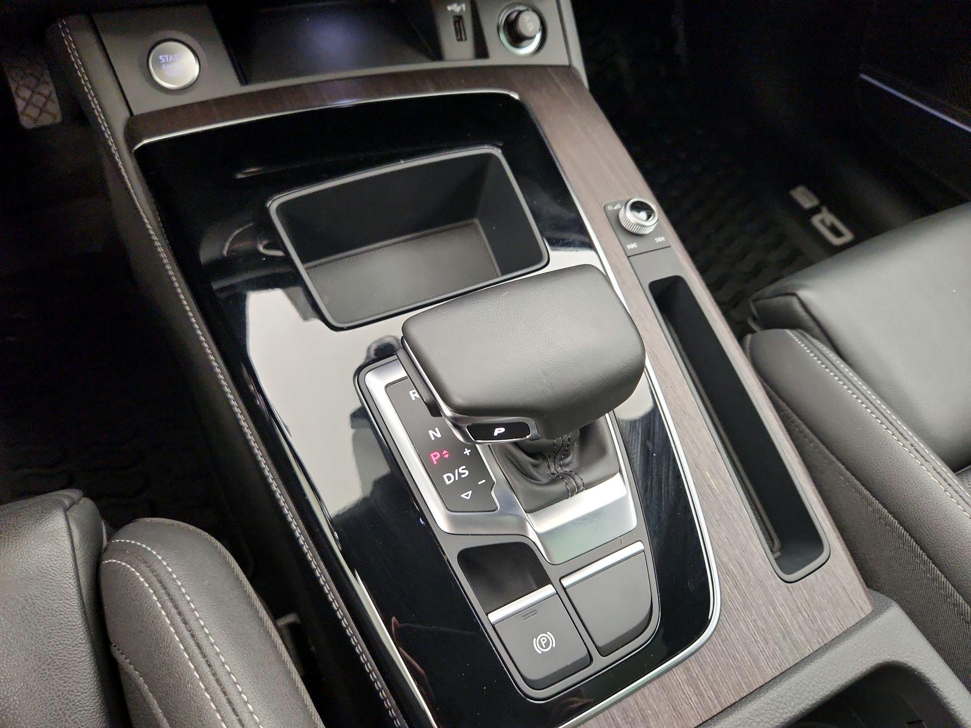 Thumbnail: 2023 Audi Q5 - 18