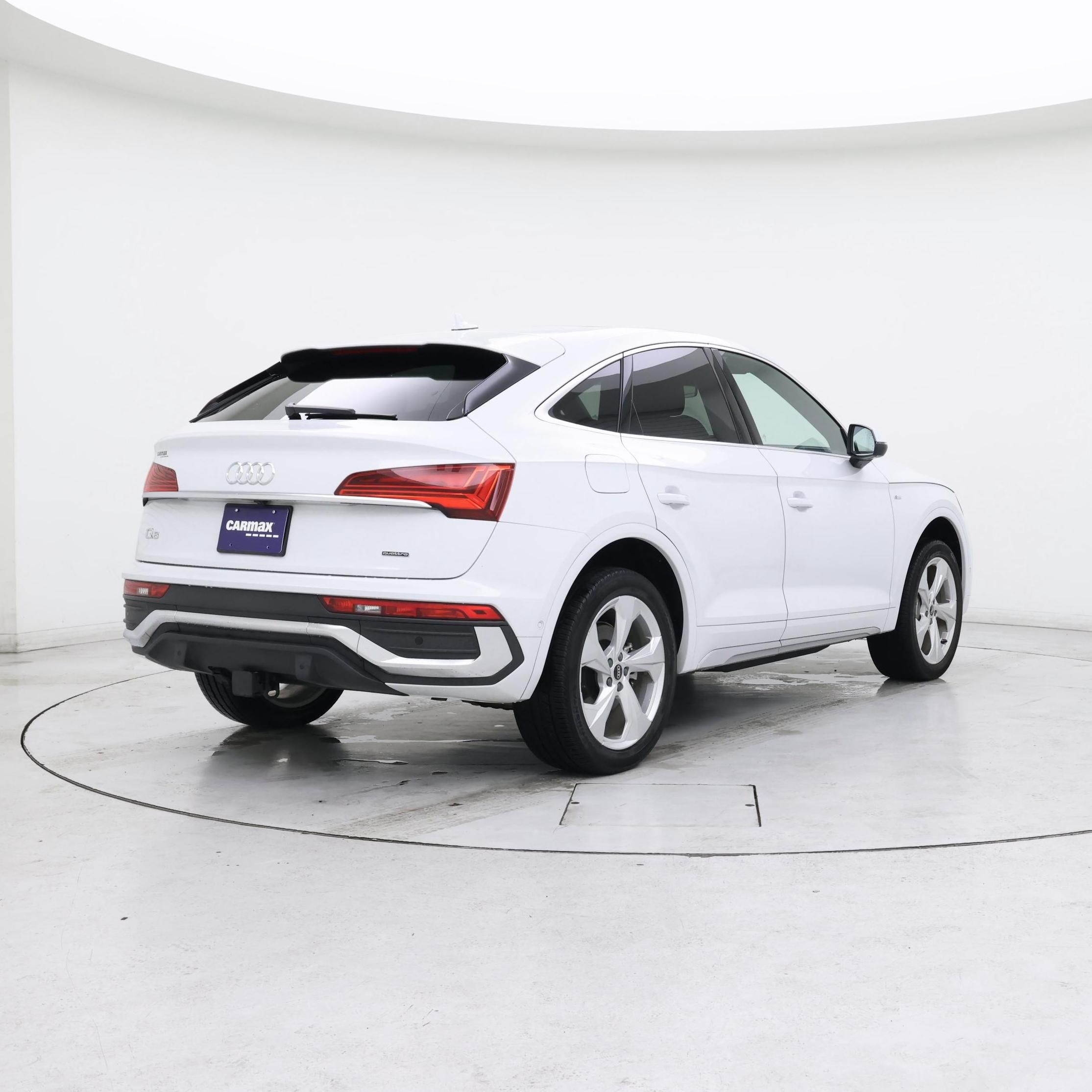 Thumbnail: 2023 Audi Q5 - 8