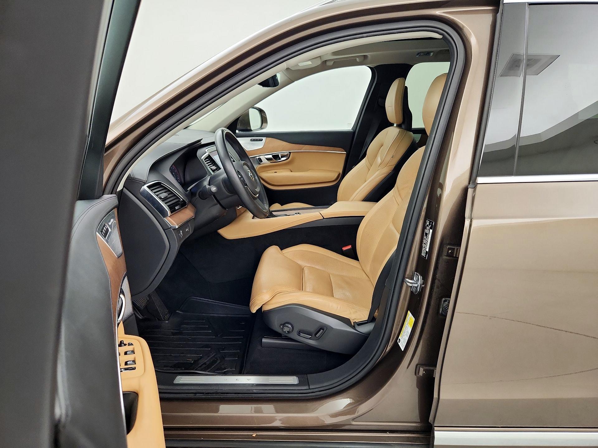 Thumbnail: 2016 Volvo XC90 - 11