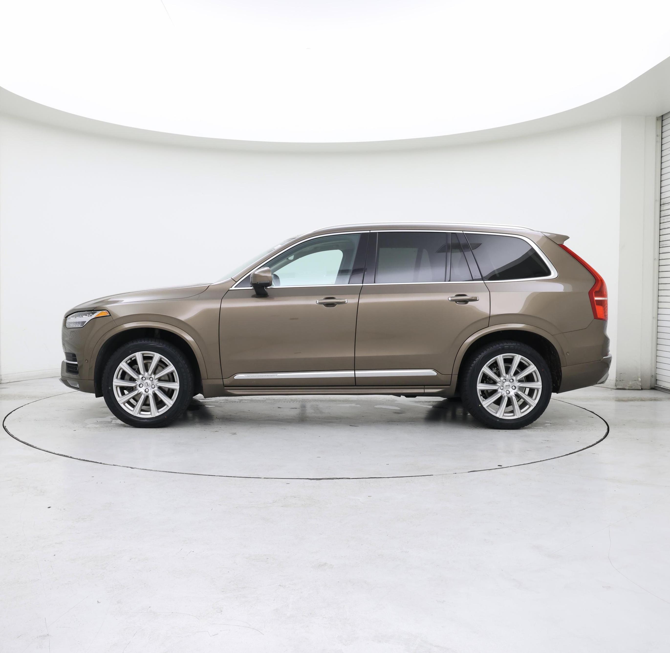 Thumbnail: 2016 Volvo XC90 - 3