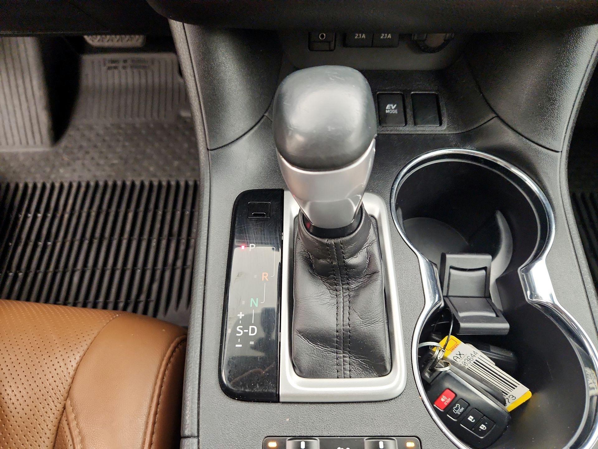 Thumbnail: 2017 Toyota Highlander - 18