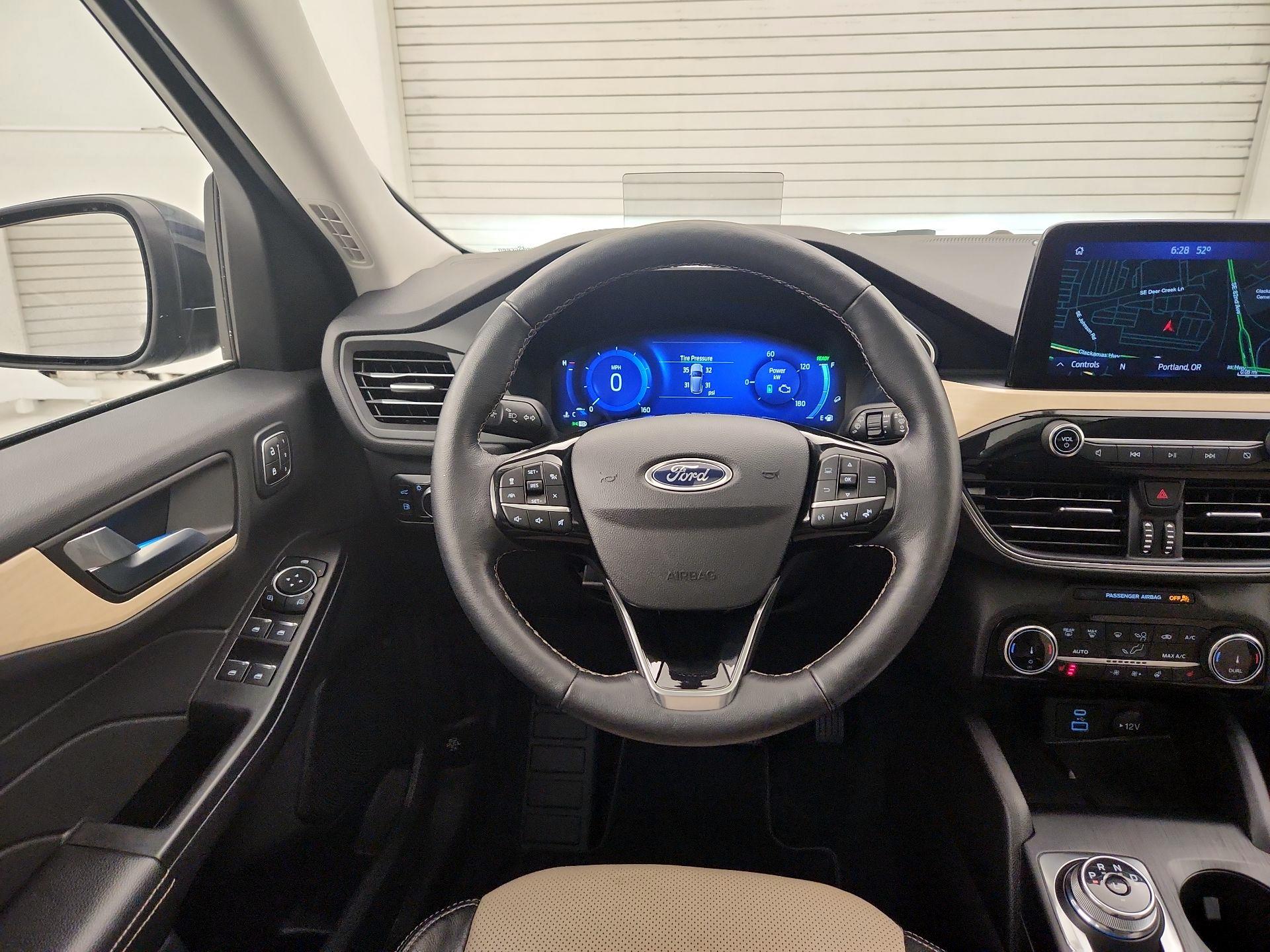 Thumbnail: 2022 Ford Escape - 10