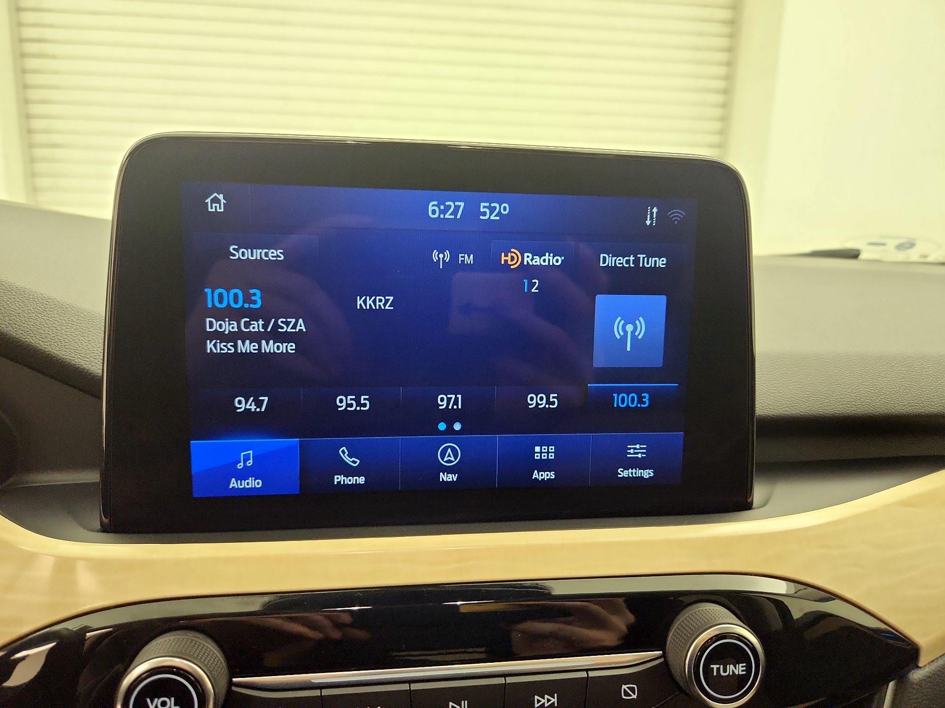 Thumbnail: 2022 Ford Escape - 16