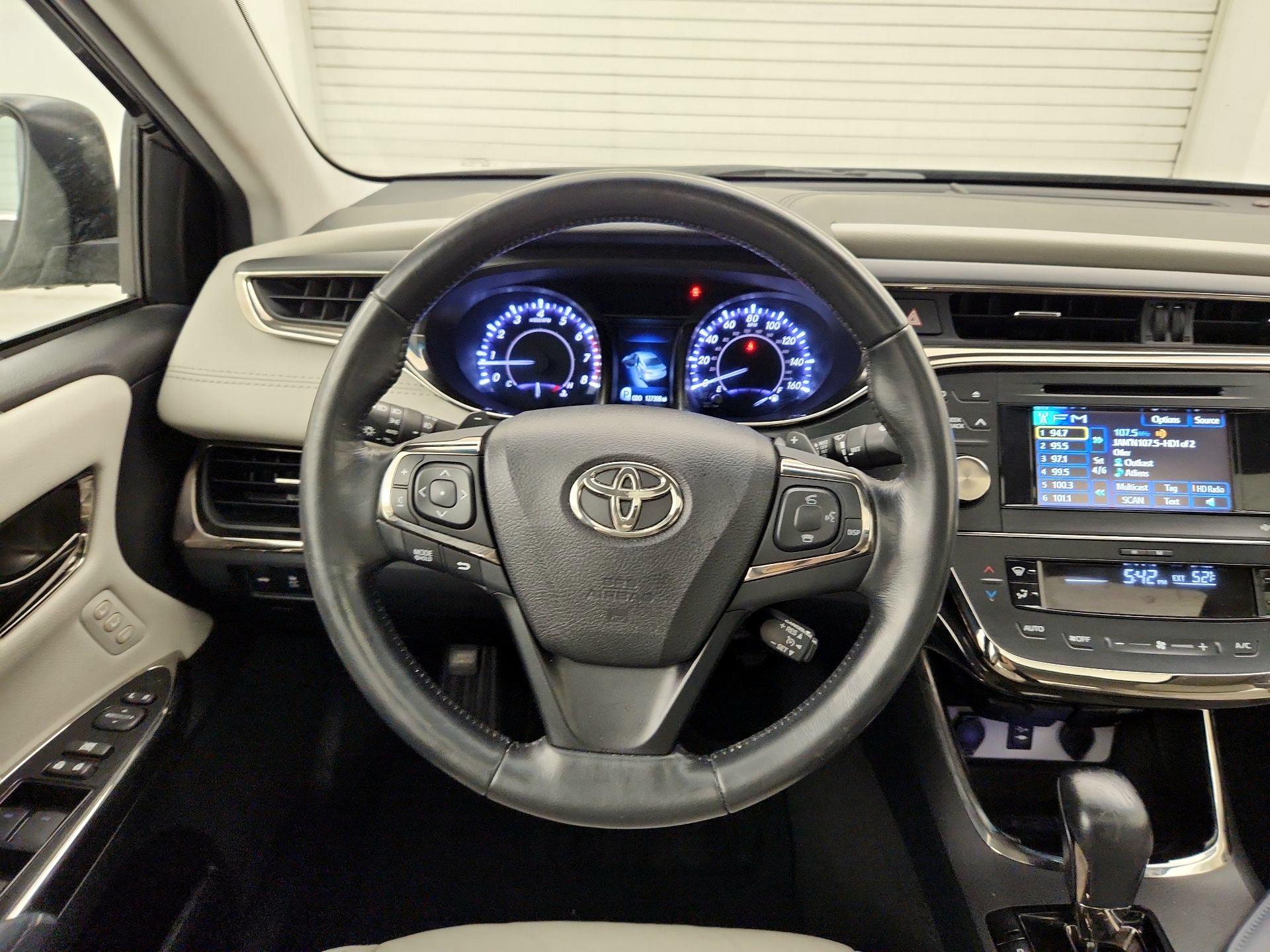 Thumbnail: 2014 Toyota Avalon - 10