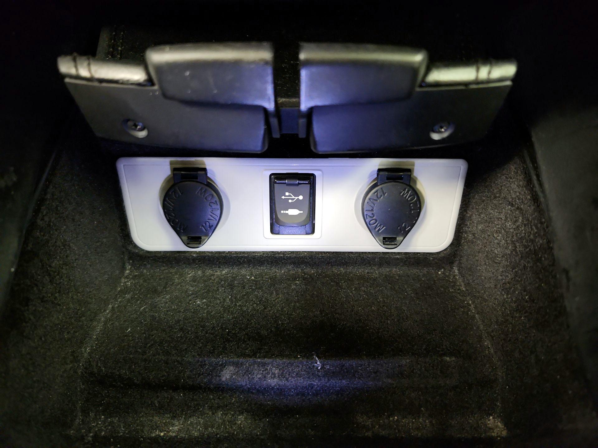 Thumbnail: 2014 Toyota Avalon - 18