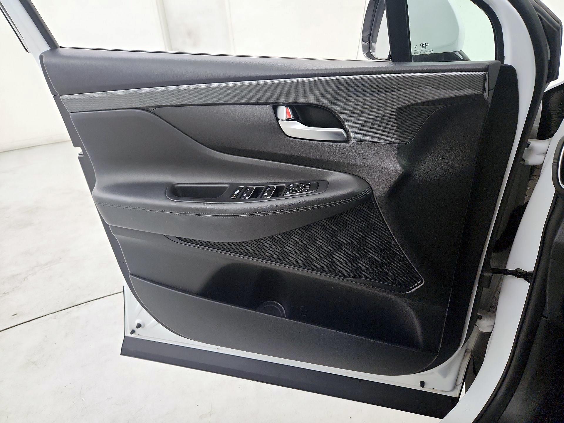 Thumbnail: 2022 Hyundai Santa Fe - 12