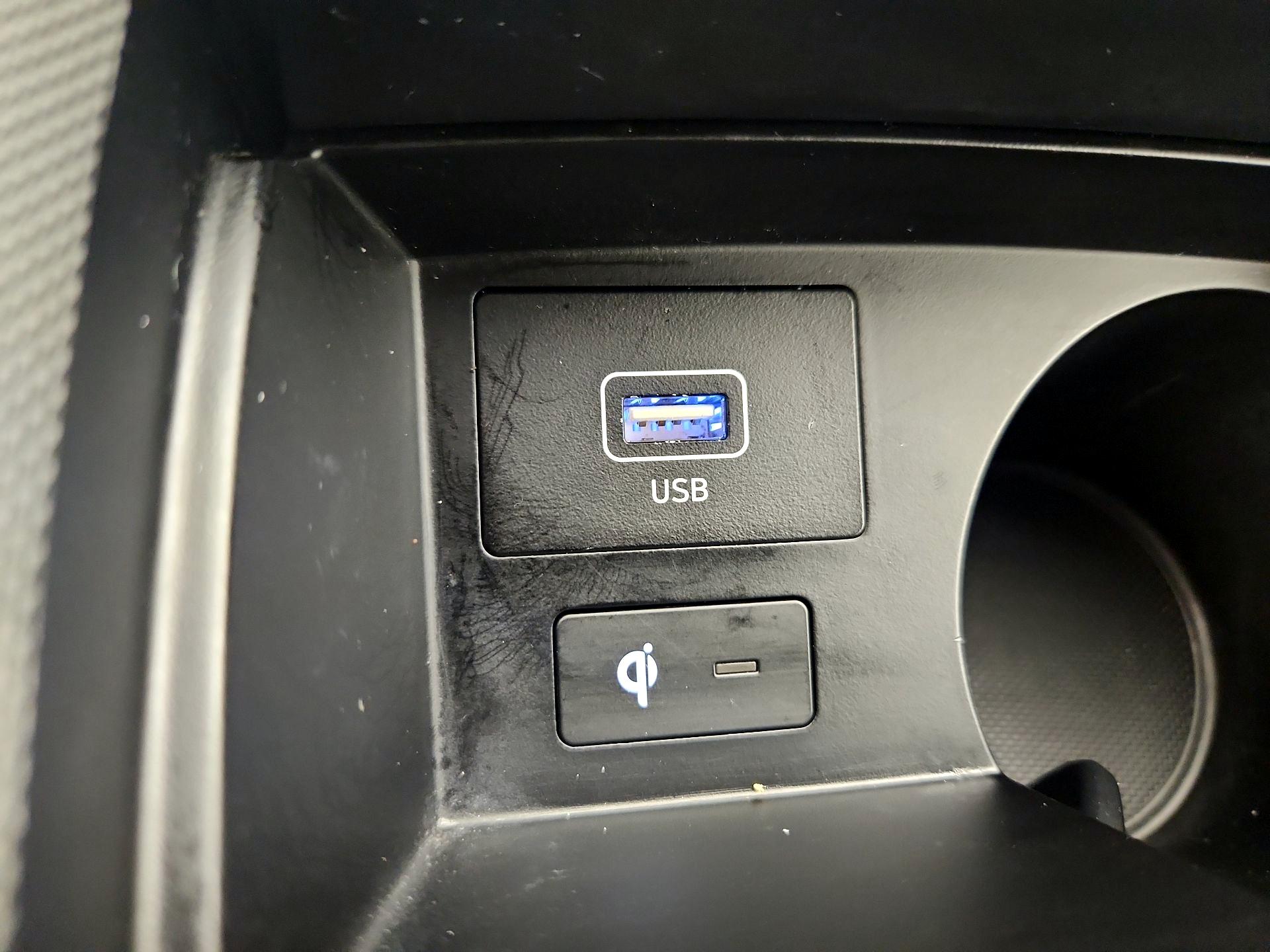 Thumbnail: 2022 Hyundai Santa Fe - 18