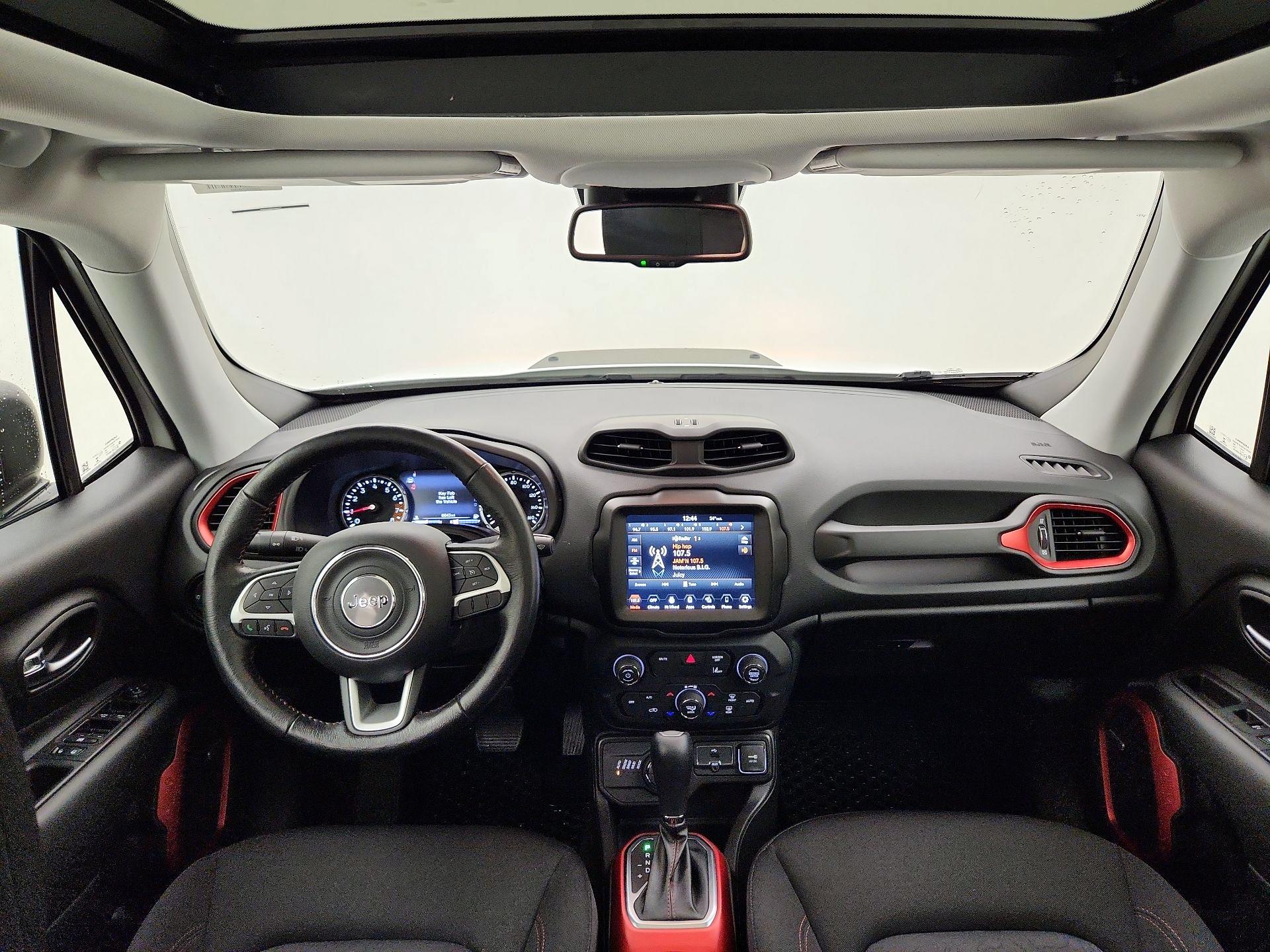 Thumbnail: 2021 Jeep Renegade - 9