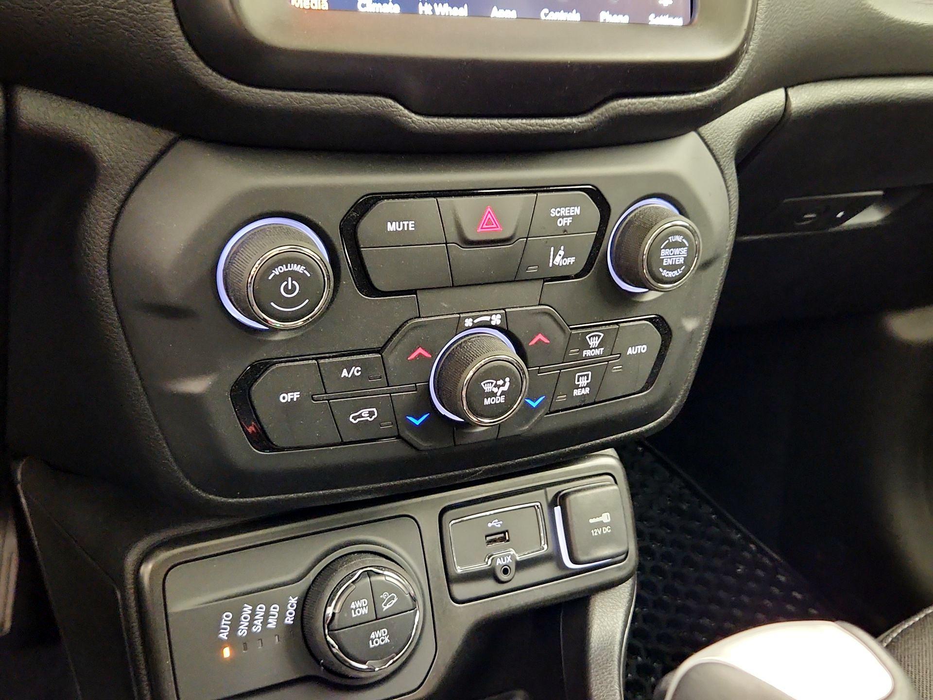 Thumbnail: 2021 Jeep Renegade - 16