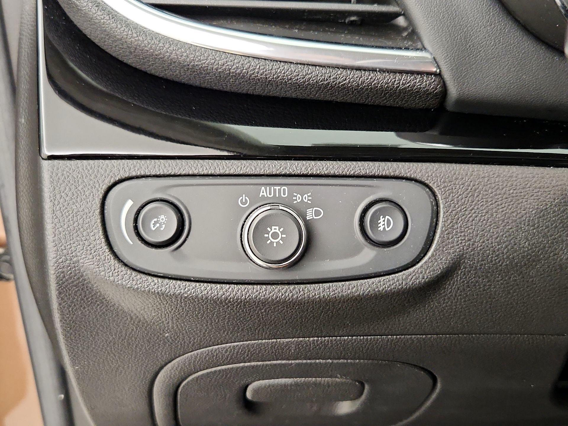 Thumbnail: 2017 Buick Encore - 13