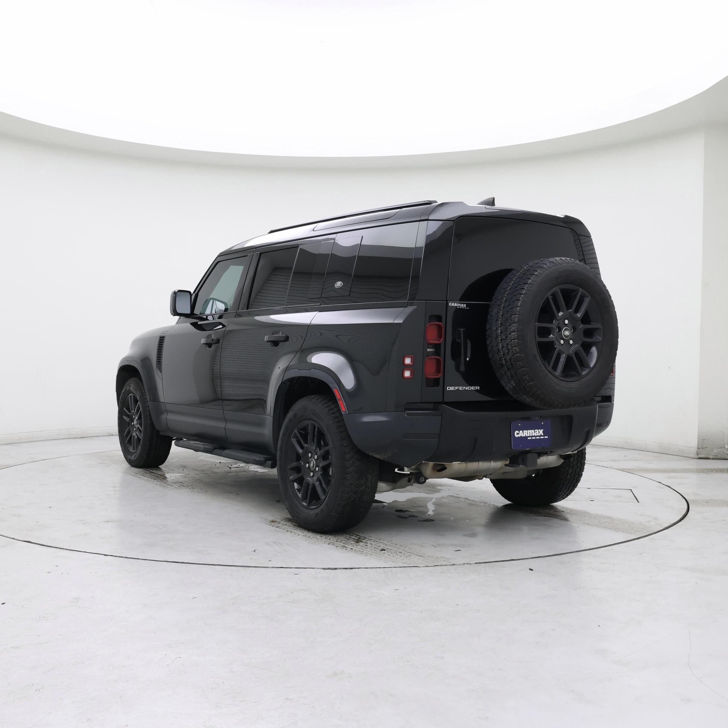Thumbnail: 2023 Land Rover Defender - 2