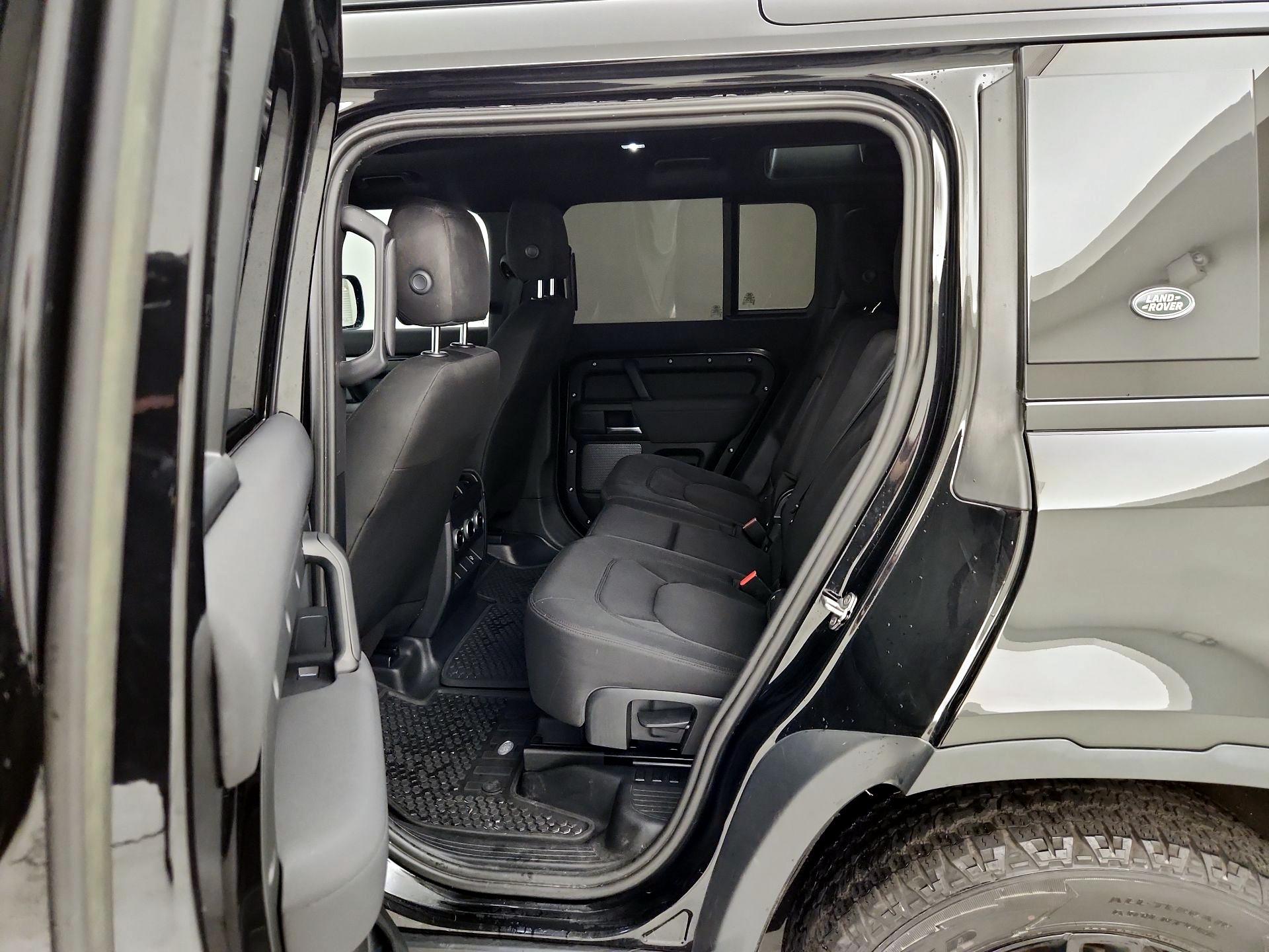 Thumbnail: 2023 Land Rover Defender - 20