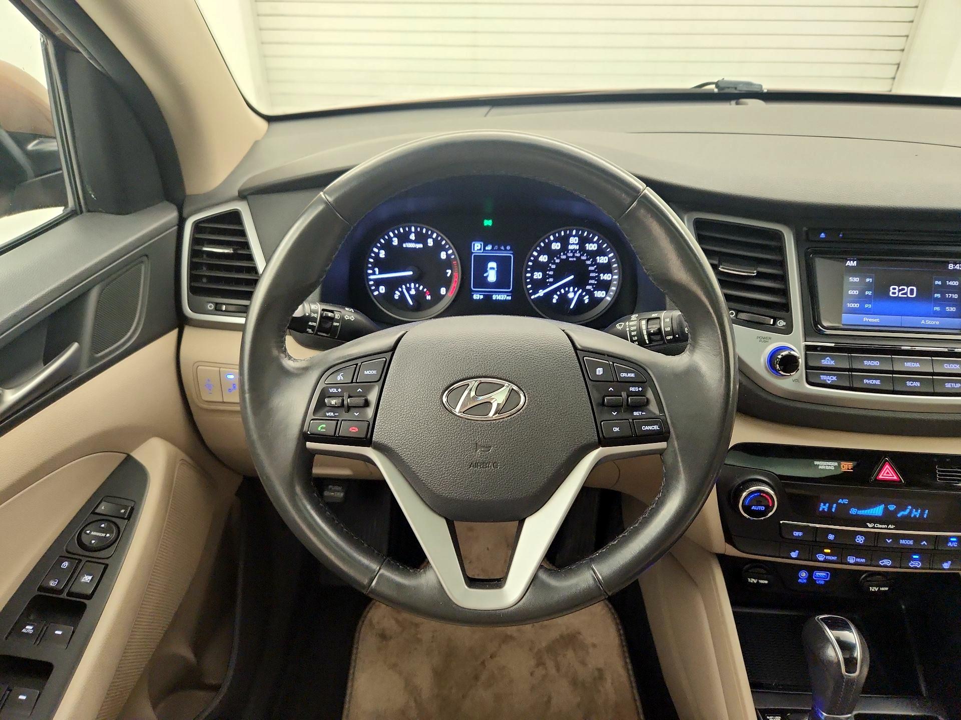 Thumbnail: 2017 Hyundai Tucson - 10