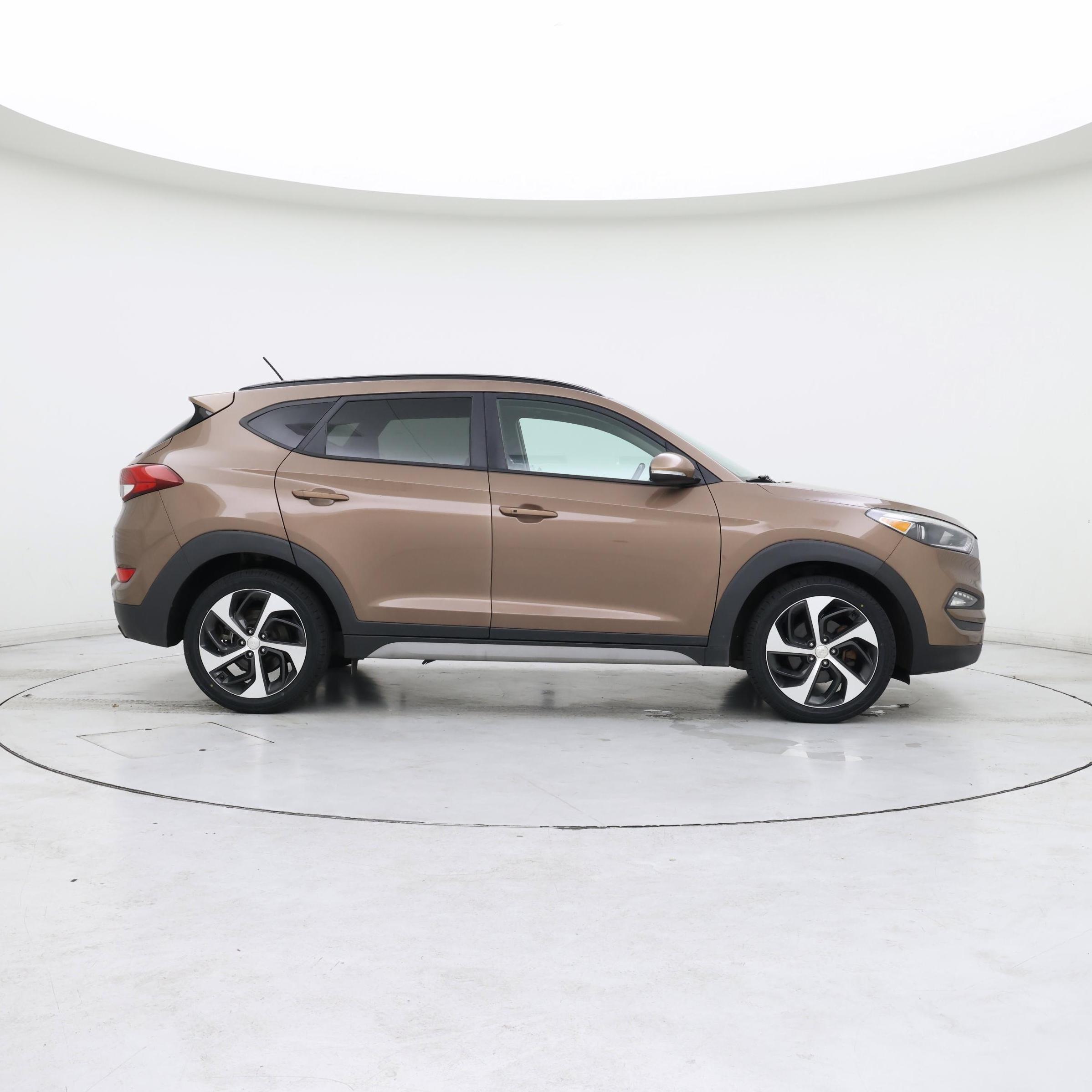 Thumbnail: 2017 Hyundai Tucson - 7