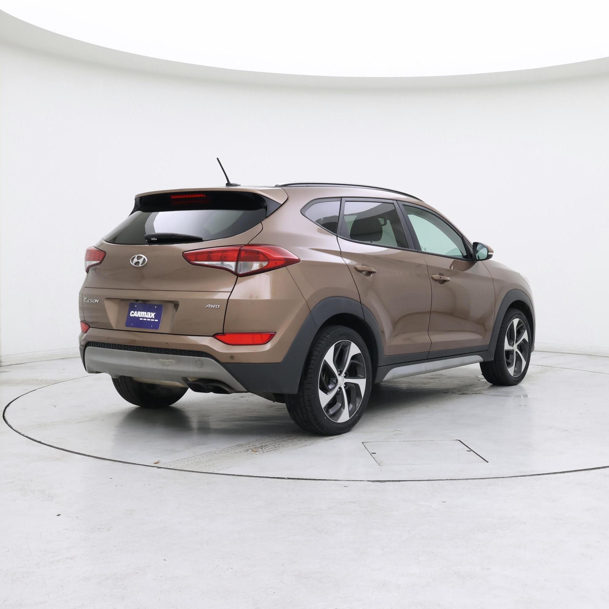 Thumbnail: 2017 Hyundai Tucson - 8