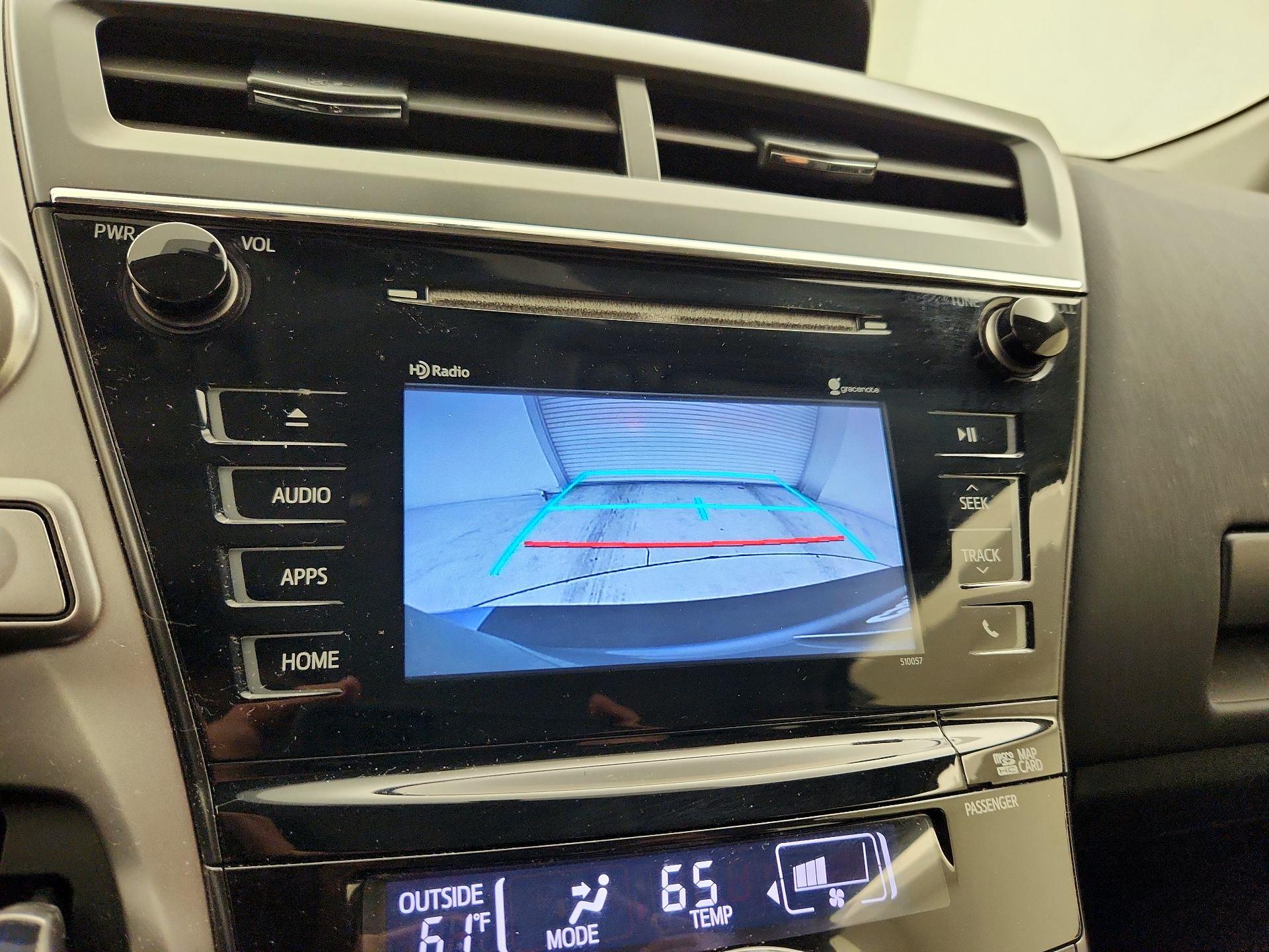 Thumbnail: 2016 Toyota Prius v - 14