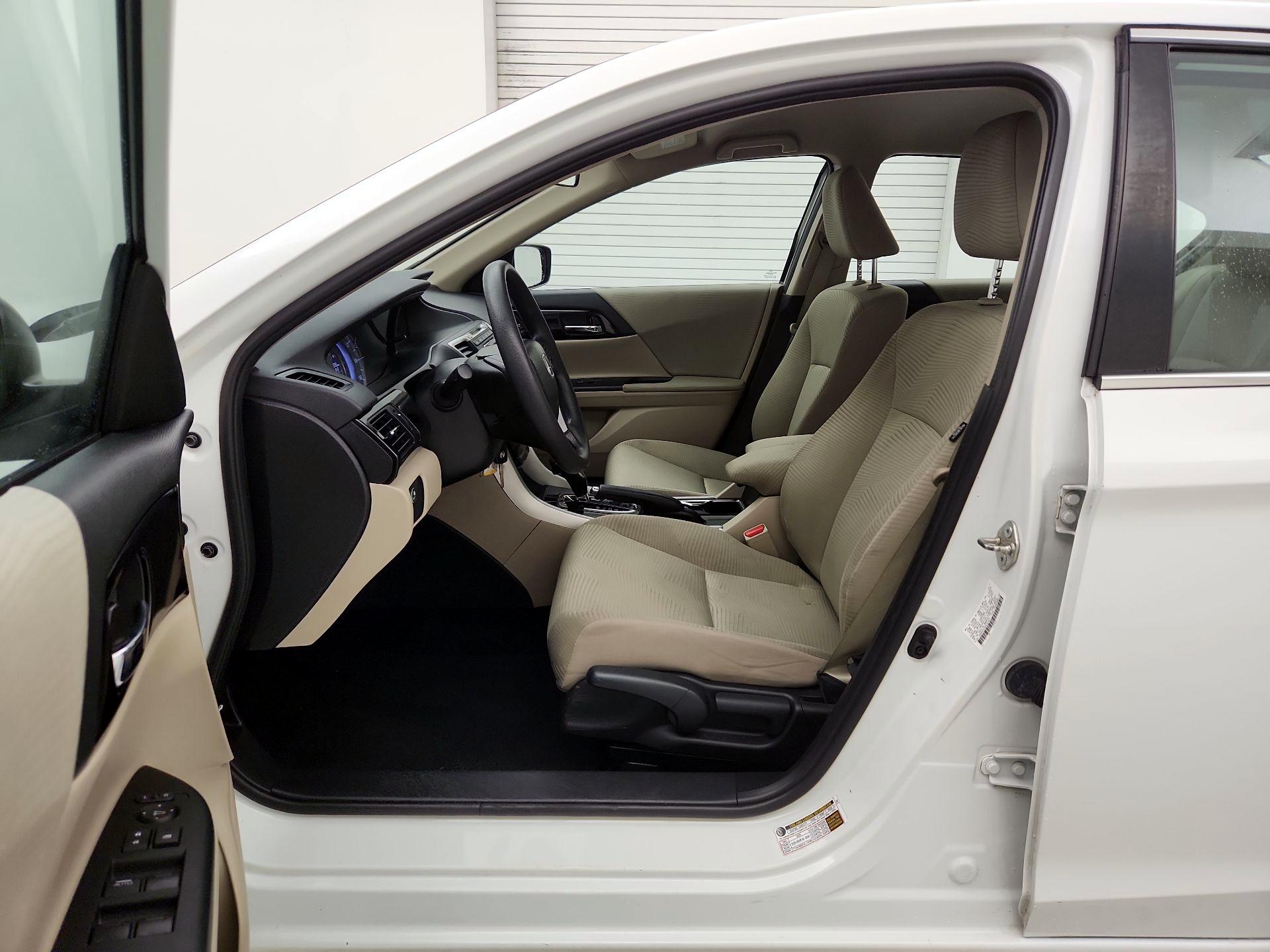 Thumbnail: 2017 Honda Accord - 11